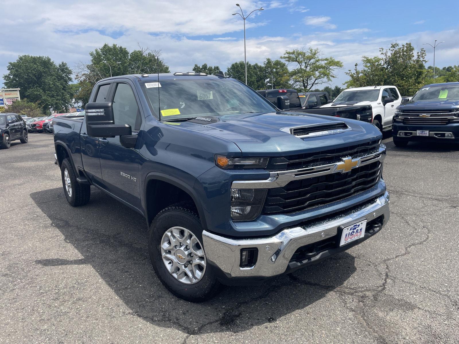 LAKESHORE BLUE METALLIC 2026 Chevrolet Silverado 2500HD Pickup Truck Four-Wheel Drive