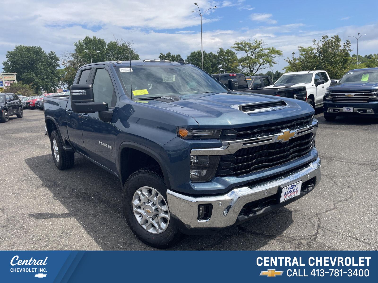LAKESHORE BLUE METALLIC 2026 Chevrolet Silverado 2500HD Pickup Truck Four-Wheel Drive