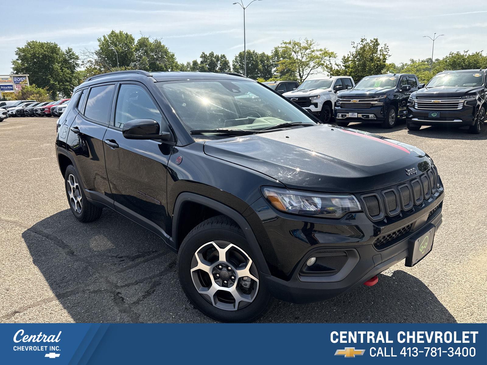 Diamond Black Crystal Pearlcoat 2022 Jeep Compass SUV / Crossover Four-Wheel Drive