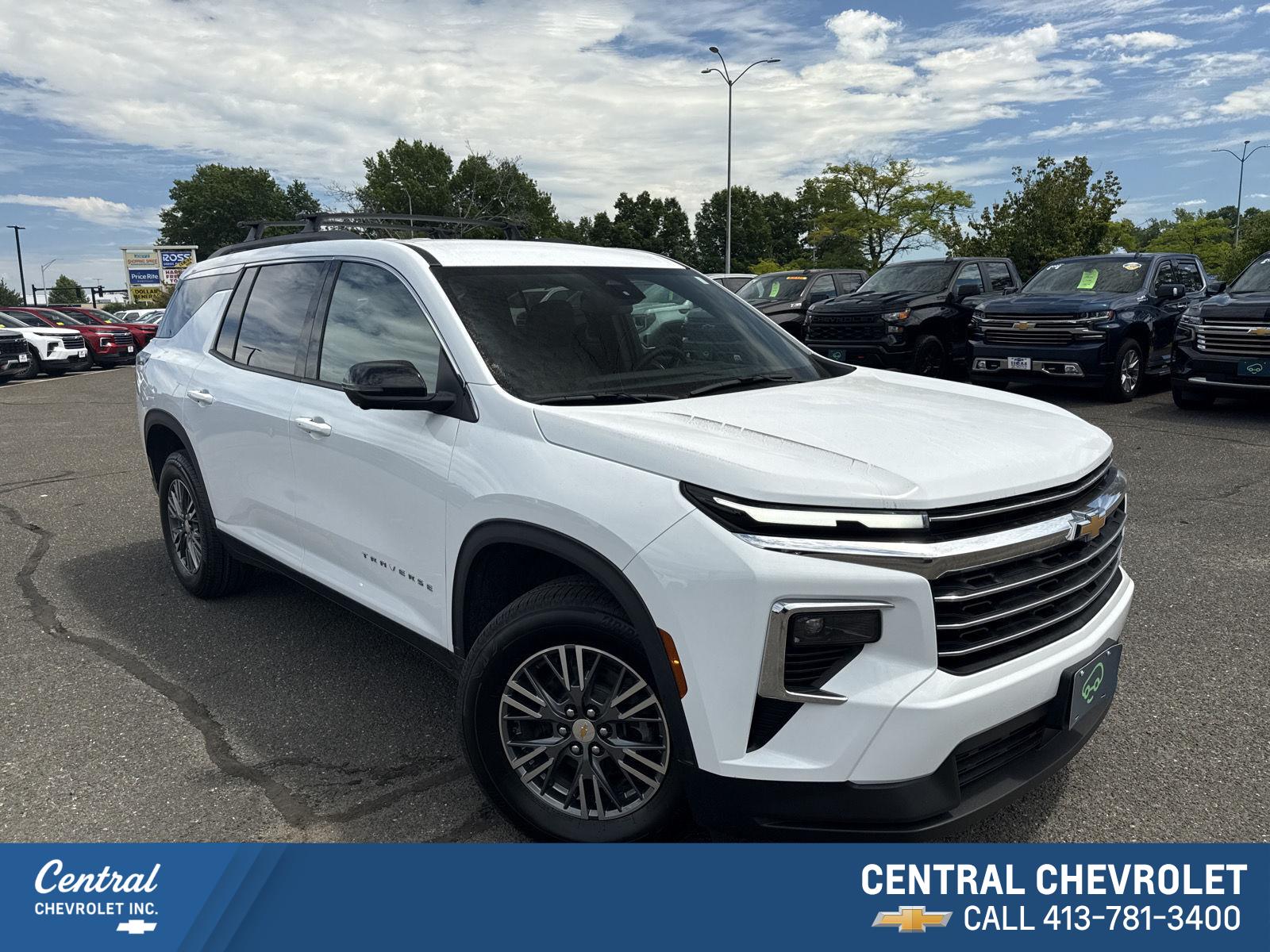 Summit White 2024 Chevrolet Traverse SUV / Crossover Four-Wheel Drive 8-Speed Automatic