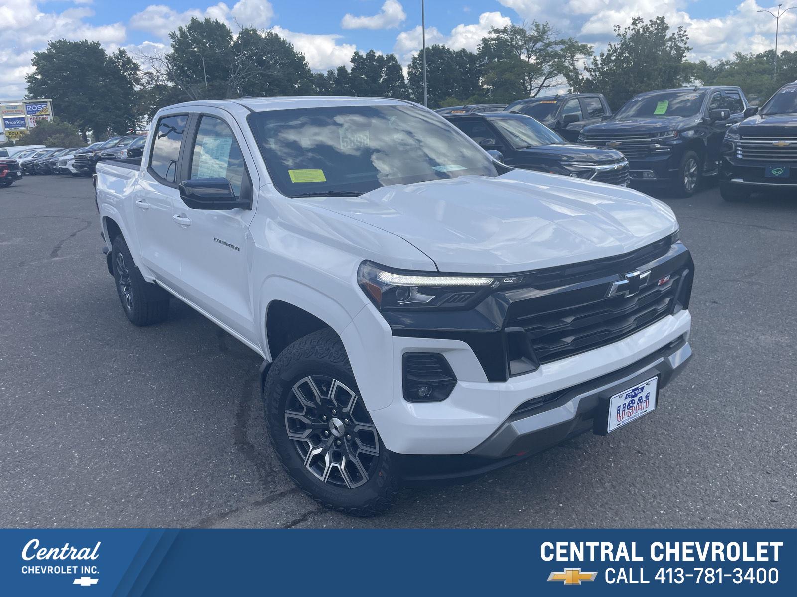 Summit White 2026 Chevrolet Colorado Pickup Truck Four-Wheel Drive Automatic