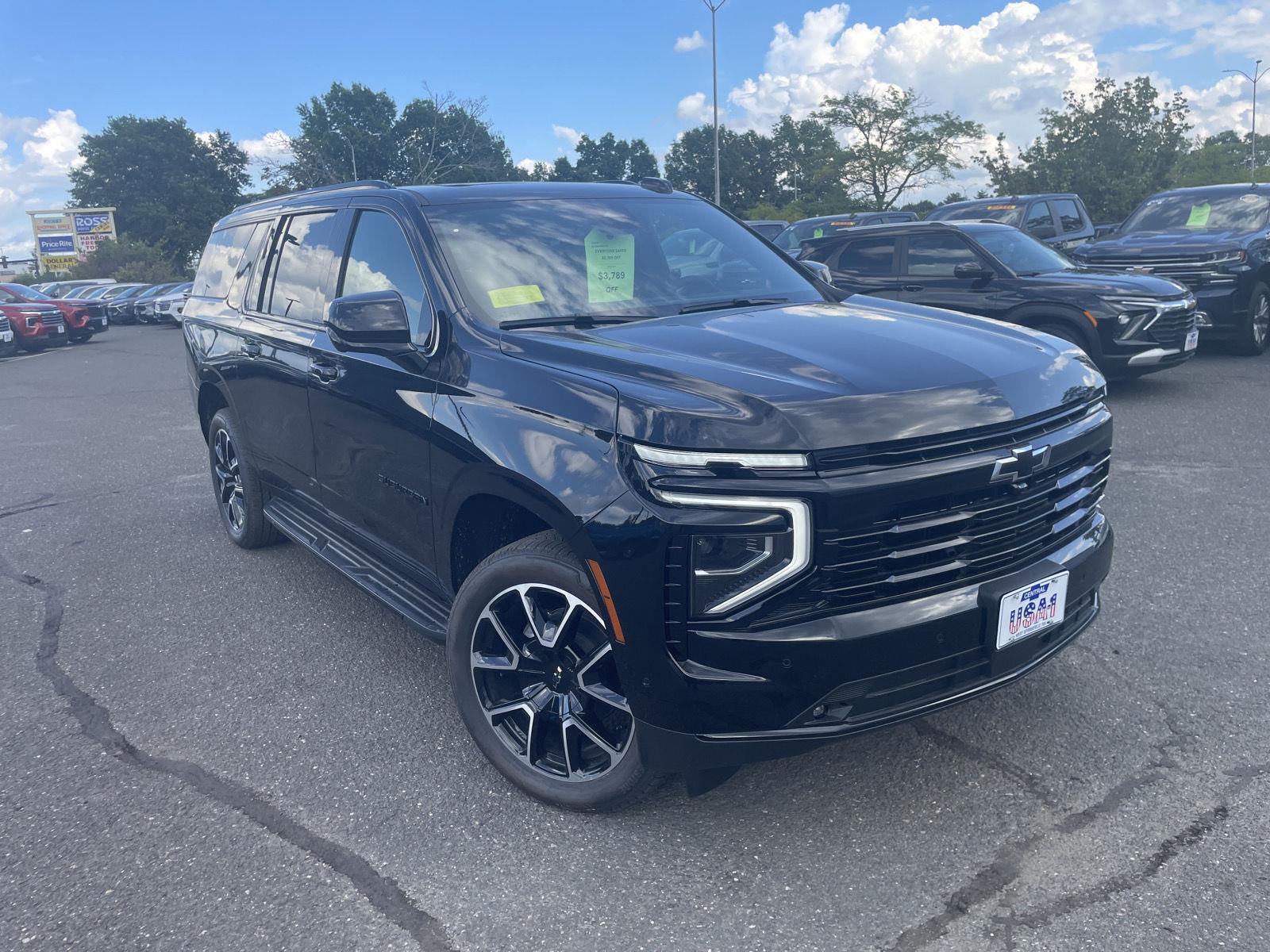 Black 2026 Chevrolet Suburban SUV / Crossover Four-Wheel Drive Automatic