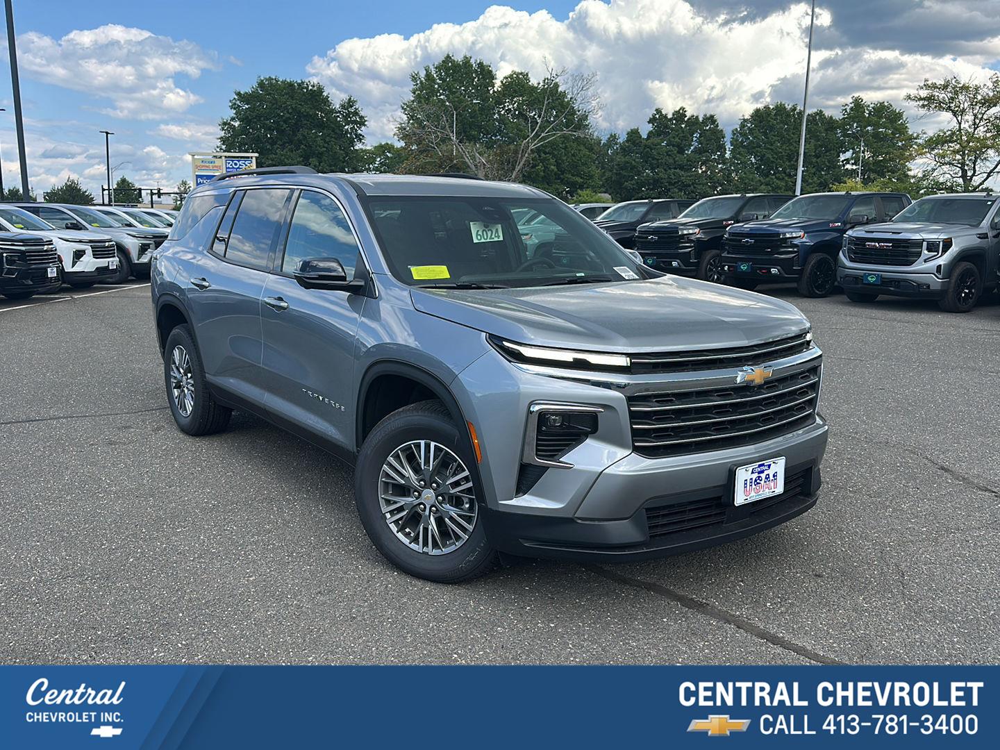 Sterling Gray Metallic 2026 Chevrolet Traverse SUV / Crossover Four-Wheel Drive 8-Speed Automatic