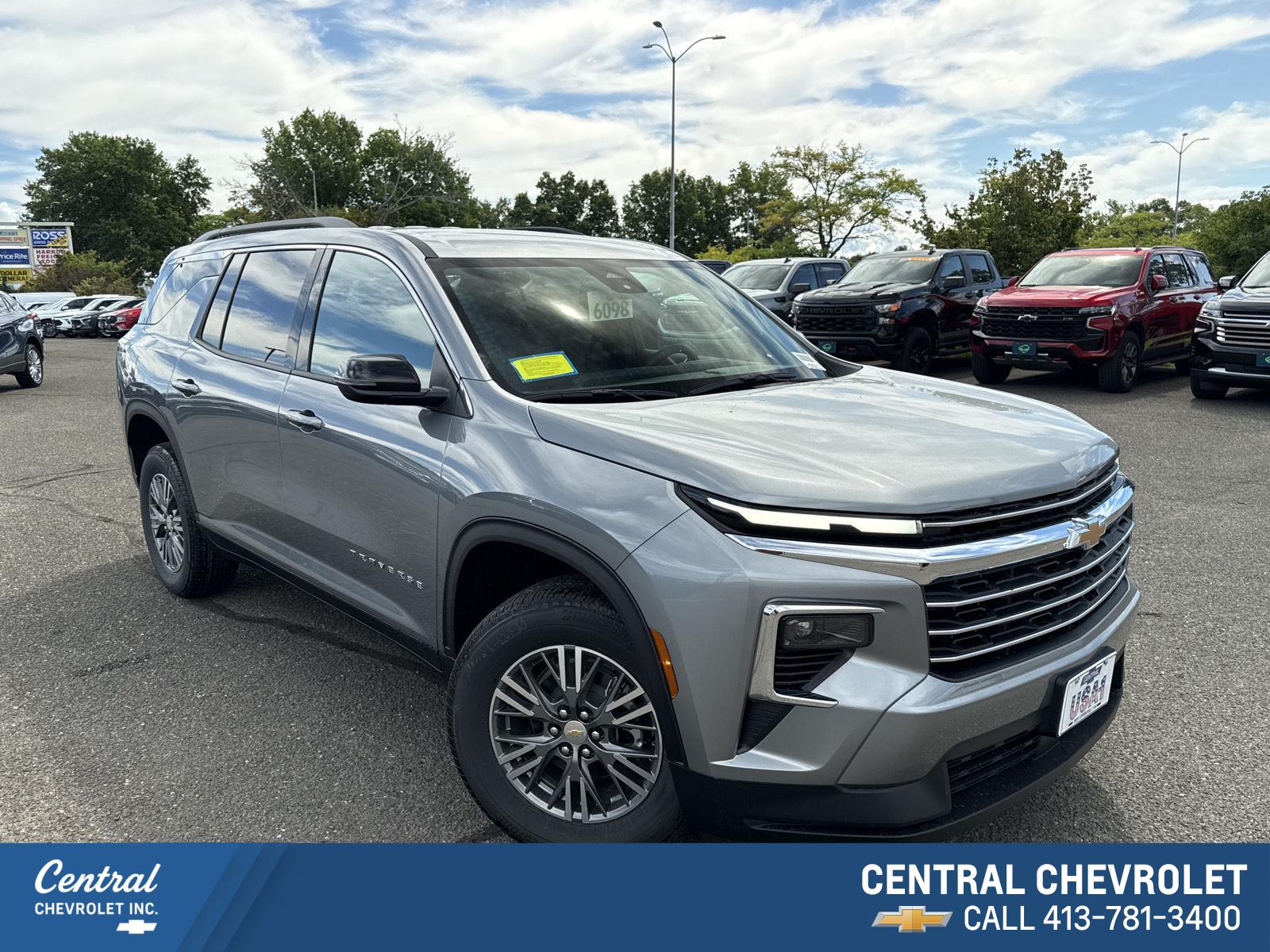 Sterling Gray Metallic 2027 Chevrolet Traverse SUV / Crossover Four-Wheel Drive 8-Speed Automatic