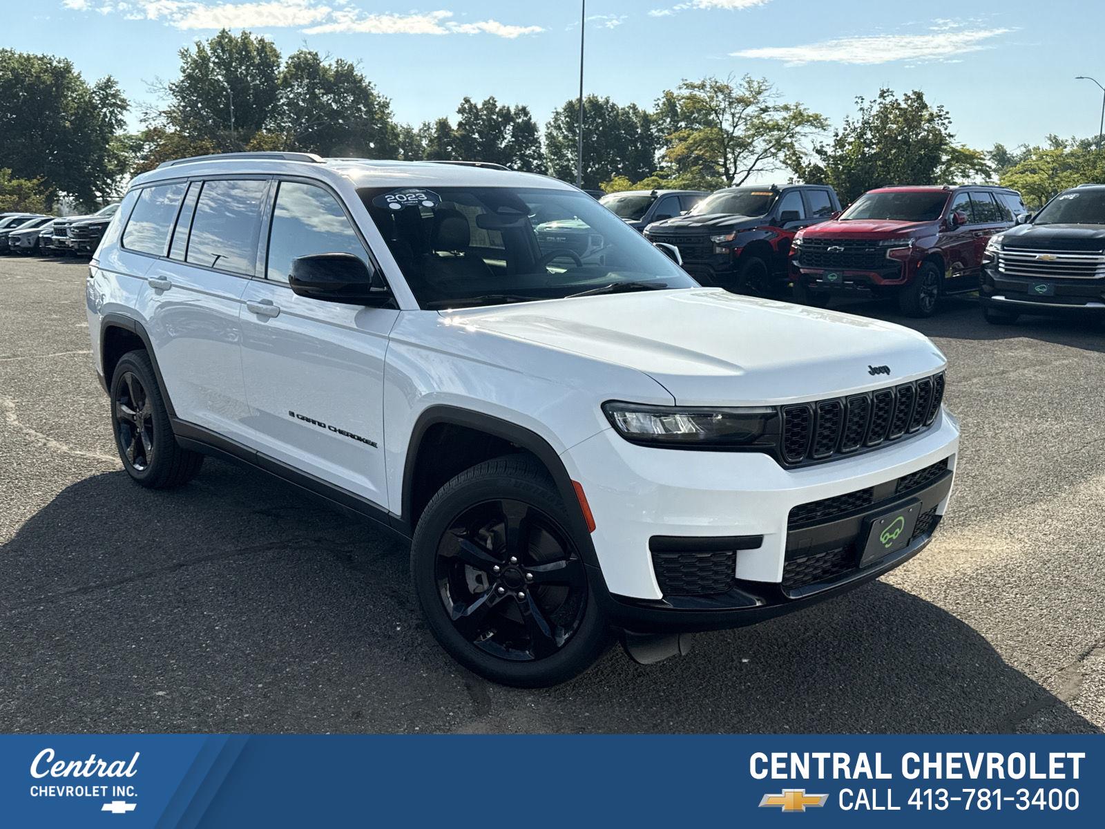 Bright White Clearcoat 2023 Jeep Grand Cherokee L SUV / Crossover Four-Wheel Drive