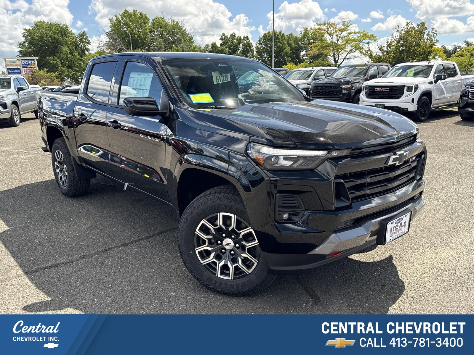Black 2026 Chevrolet Colorado Pickup Truck Four-Wheel Drive 8-Speed Automatic