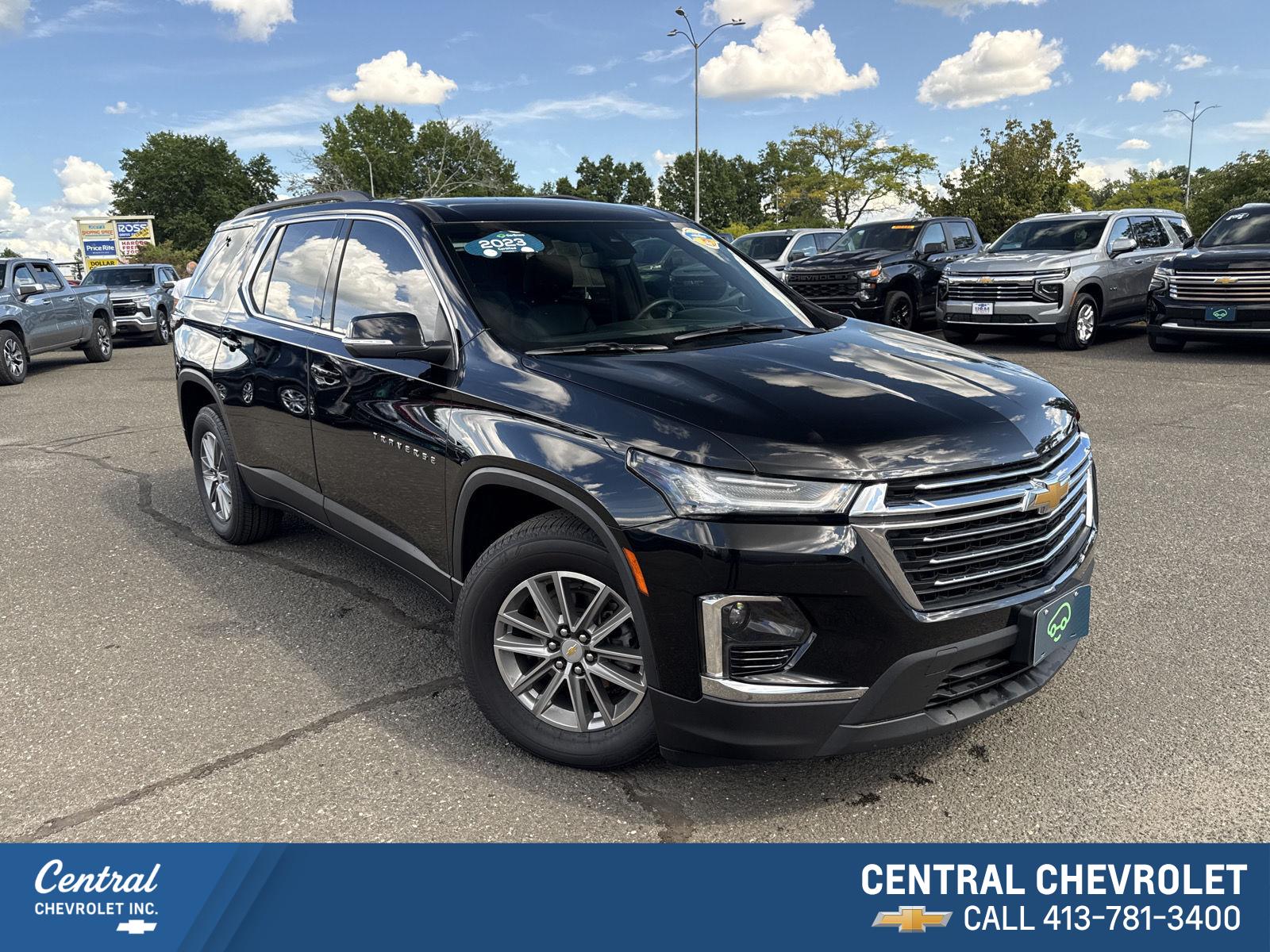 Mosaic Black Metallic 2023 Chevrolet Traverse SUV / Crossover Four-Wheel Drive Automatic