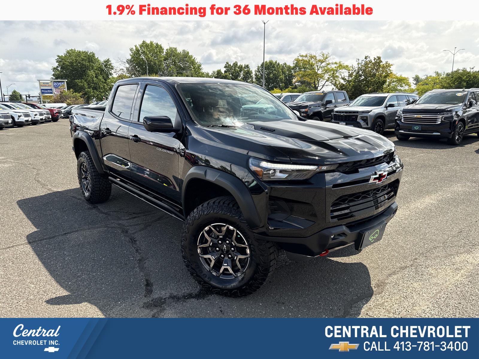 Black 2025 Chevrolet Colorado Pickup Truck Four-Wheel Drive 8-Speed Automatic