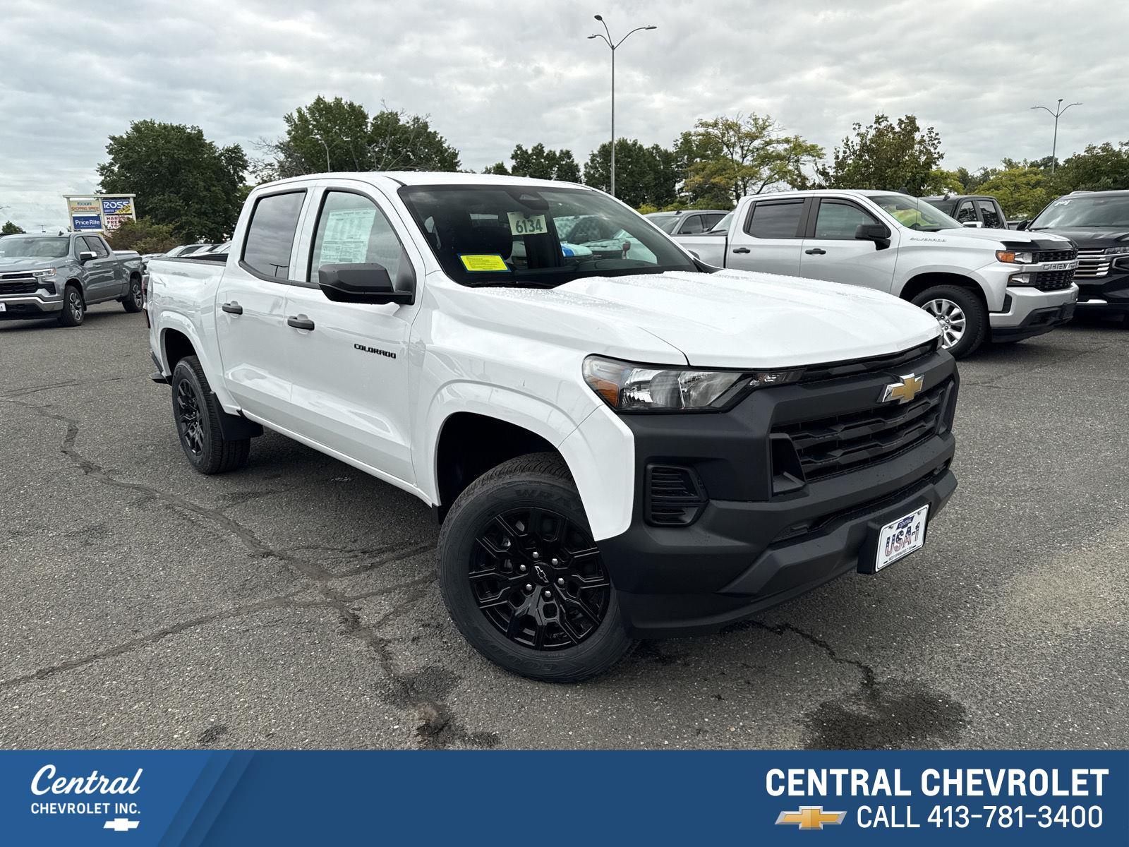 Summit White 2026 Chevrolet Colorado Pickup Truck 4X2 8-Speed Automatic