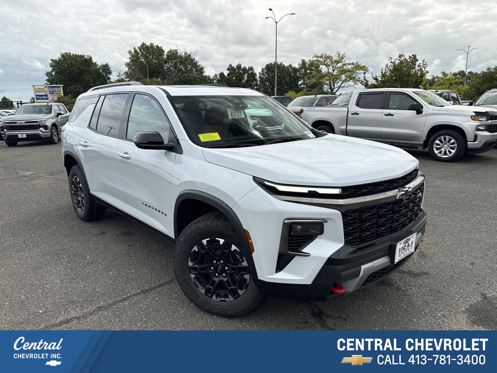 Polar White Tricoat 2027 Chevrolet Traverse SUV / Crossover Four-Wheel Drive 8-Speed Automatic