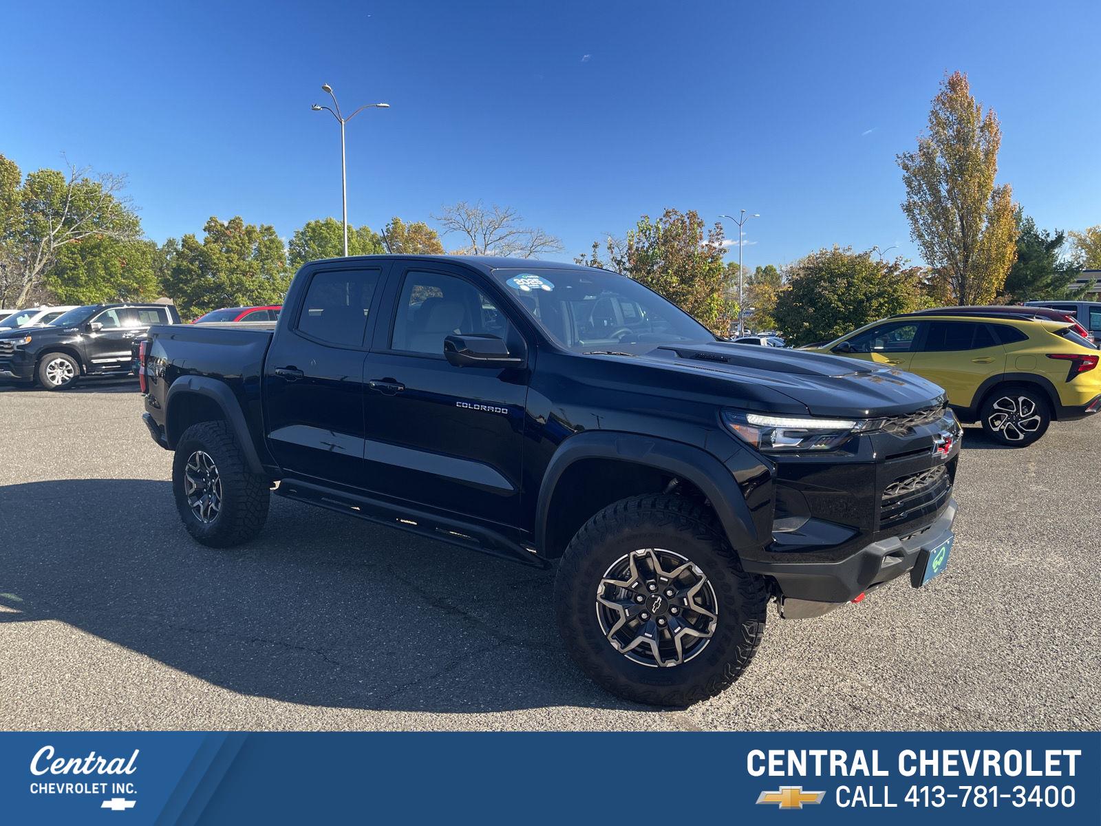 Black 2025 Chevrolet Colorado Pickup Truck Four-Wheel Drive 8-Speed Automatic