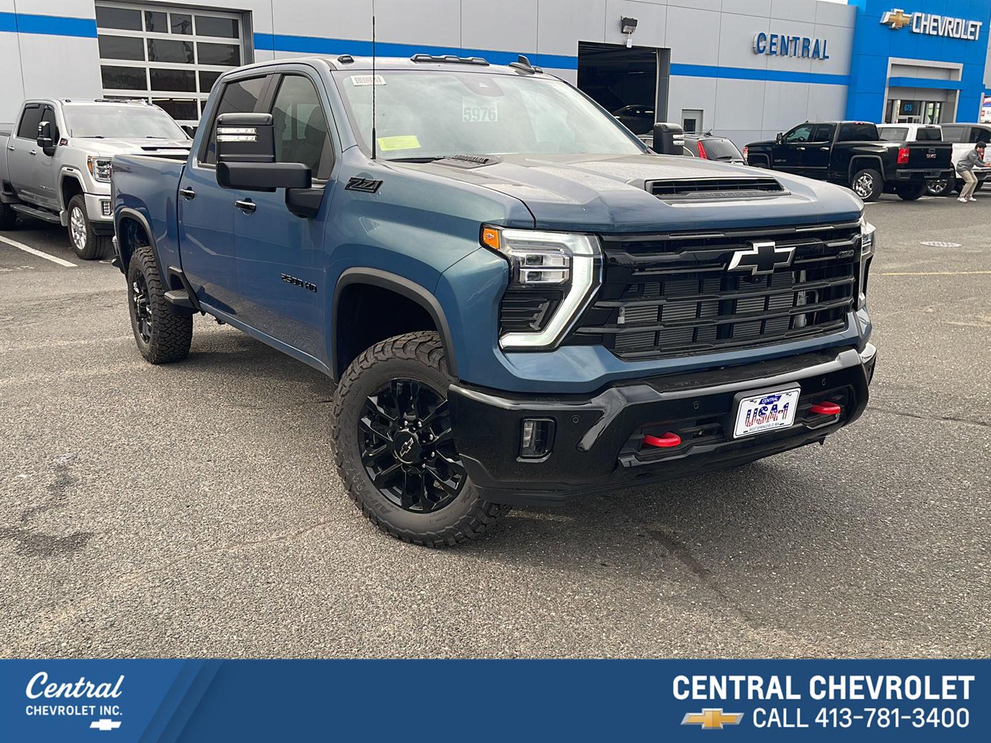 Lakeshore Blue Metallic 2026 Chevrolet Silverado 2500HD Pickup Truck Four-Wheel Drive Automatic