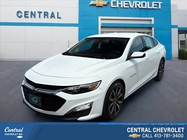Summit White 2025 Chevrolet Malibu Sedan Front-Wheel Drive Automatic