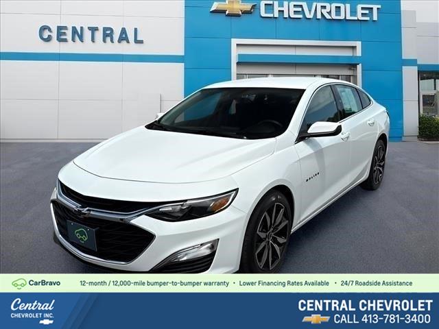 Summit White 2025 Chevrolet Malibu Sedan Front-Wheel Drive Automatic
