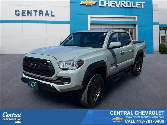 Lunar Rock 2023 Toyota Tacoma Pickup Truck Four-Wheel Drive 6-Speed Automatic