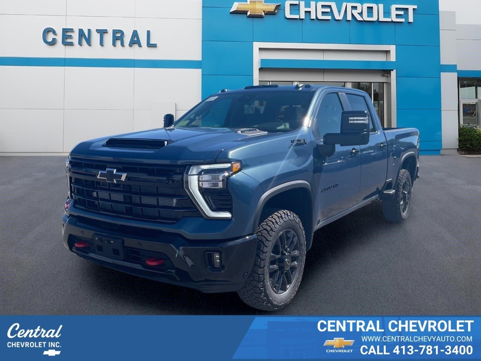 Lakeshore Blue Metallic 2026 Chevrolet Silverado 2500HD Pickup Truck Four-Wheel Drive Automatic
