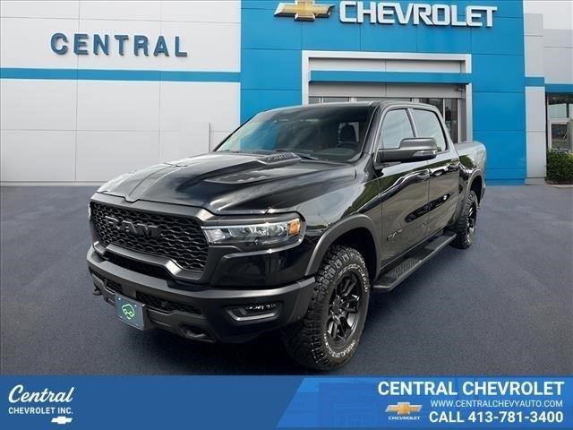 Diamond Black Crystal Pearlcoat 2025 RAM 1500 Pickup Truck Four-Wheel Drive