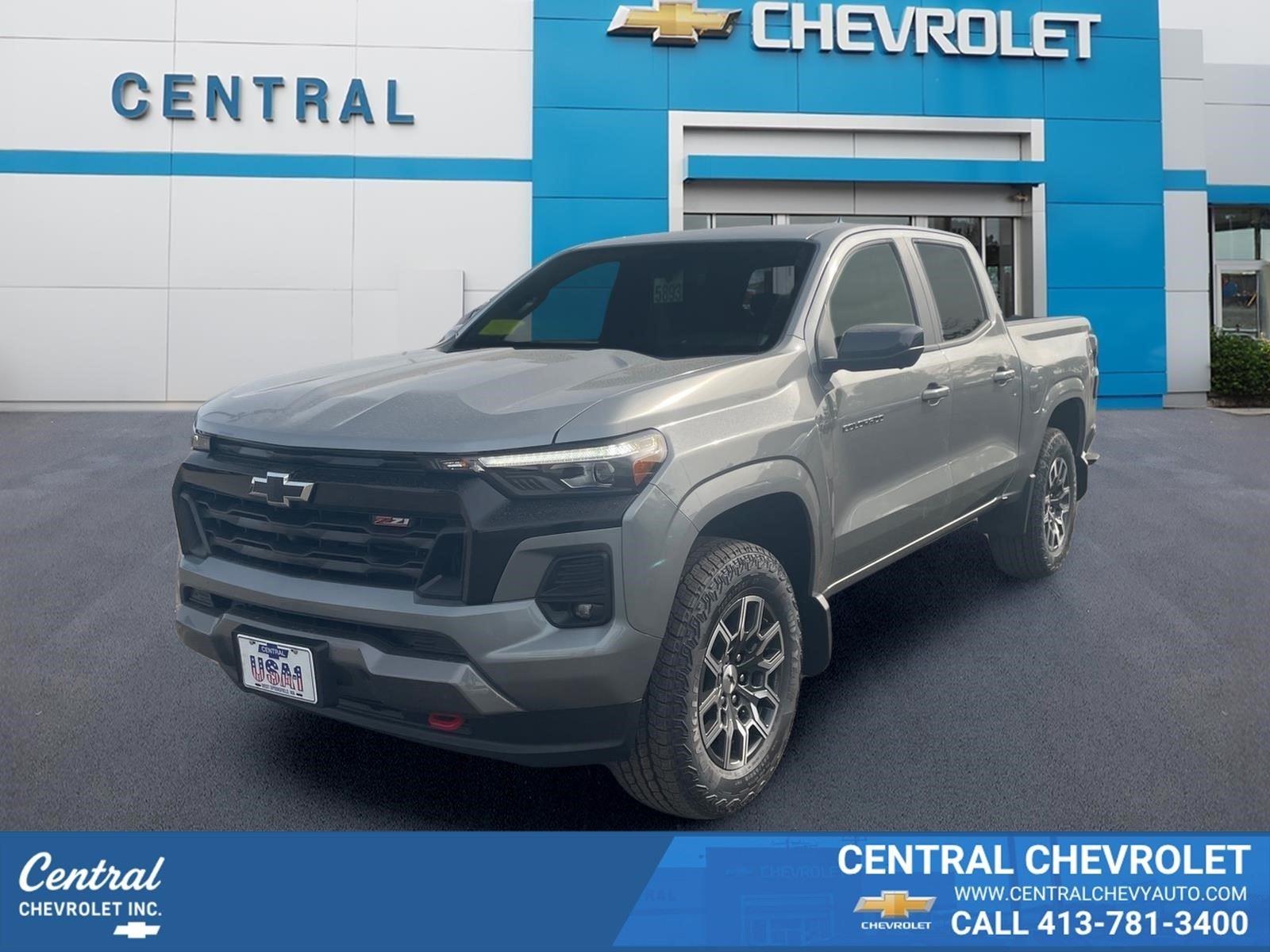 Sterling Gray Metallic 2026 Chevrolet Colorado Pickup Truck Four-Wheel Drive Automatic