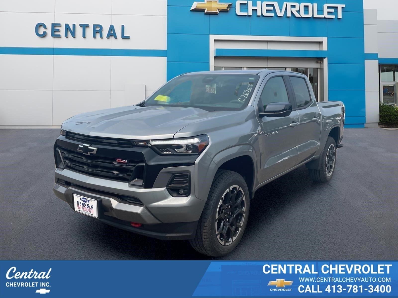Sterling Gray Metallic 2026 Chevrolet Colorado Pickup Truck Four-Wheel Drive 8-Speed Automatic