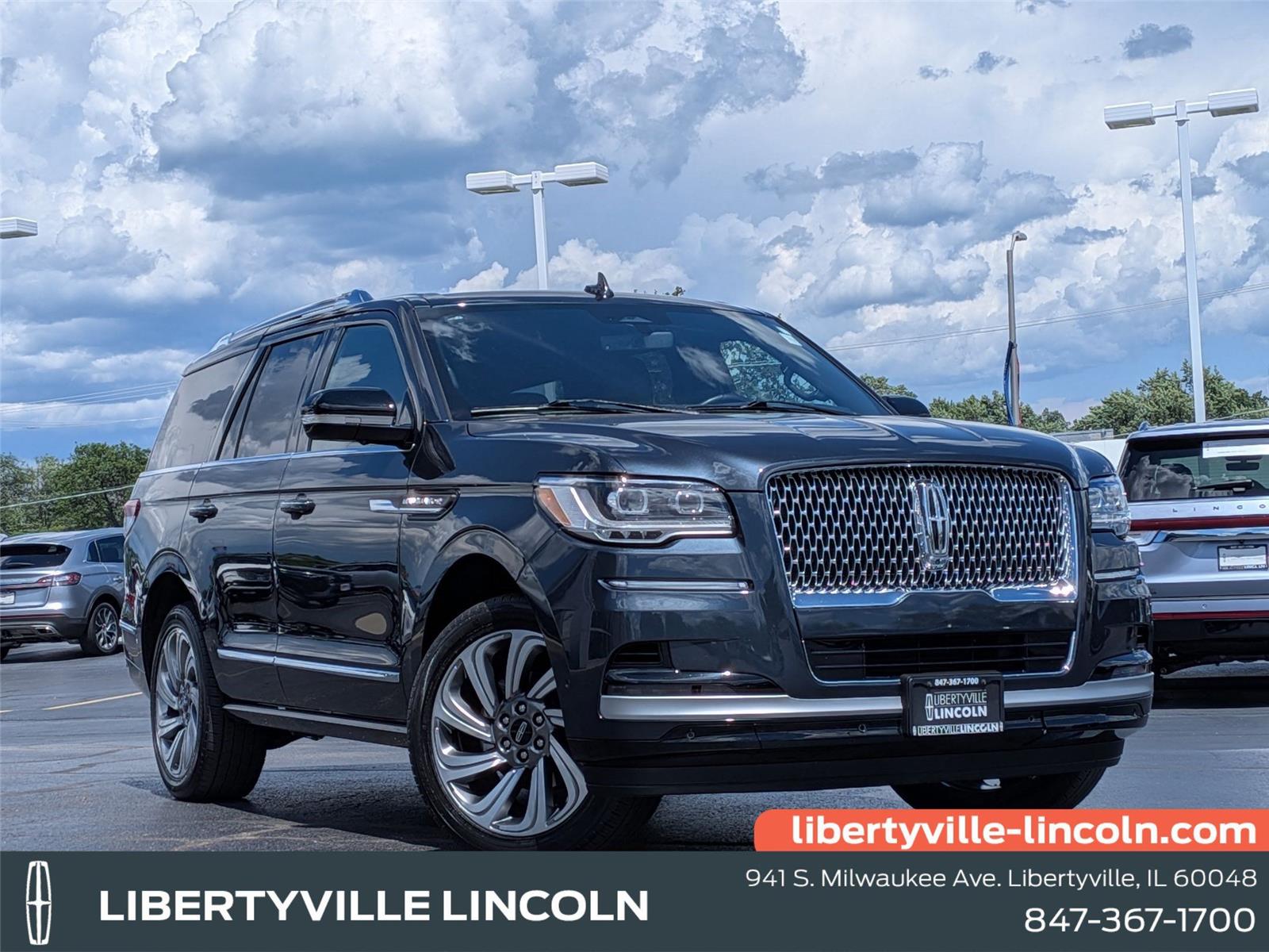 Flight Blue Metallic Clearcoat 2024 Lincoln Navigator Reserve 4WD SUV / Crossover Four-Wheel Drive Automatic
