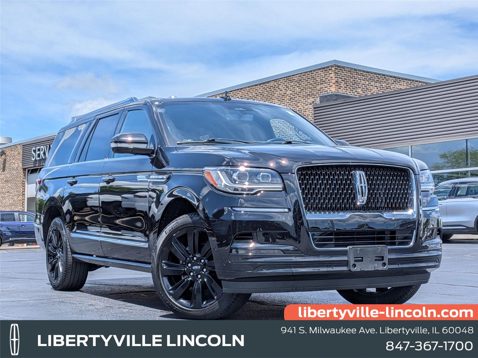 Infinite Black Metallic Clearcoat 2022 Lincoln Navigator SUV / Crossover Four-Wheel Drive Automatic