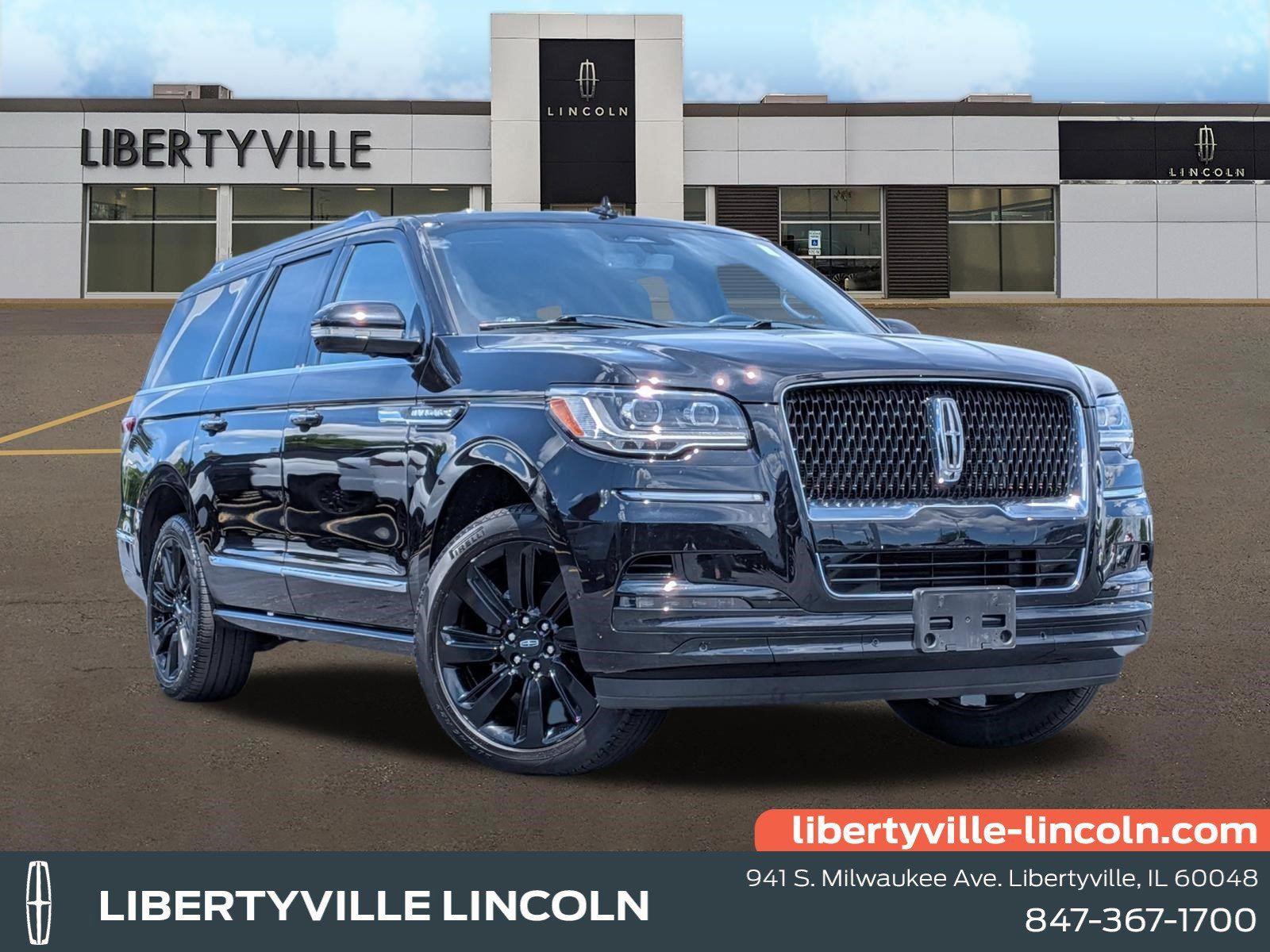 Infinite Black Metallic Clearcoat 2022 Lincoln Navigator SUV / Crossover Four-Wheel Drive Automatic