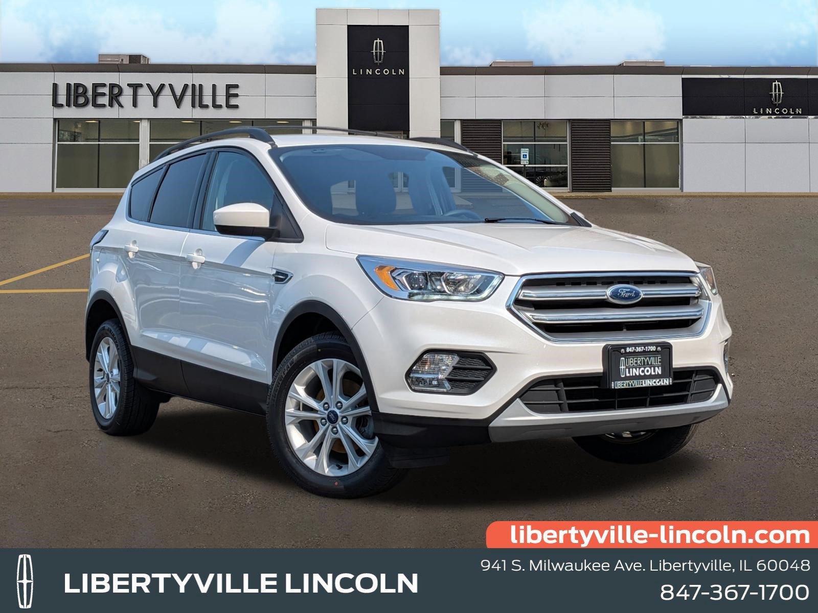 White Platinum Metallic Tri-Coat 2017 Ford Escape SUV / Crossover Front-Wheel Drive 6-Speed Automatic