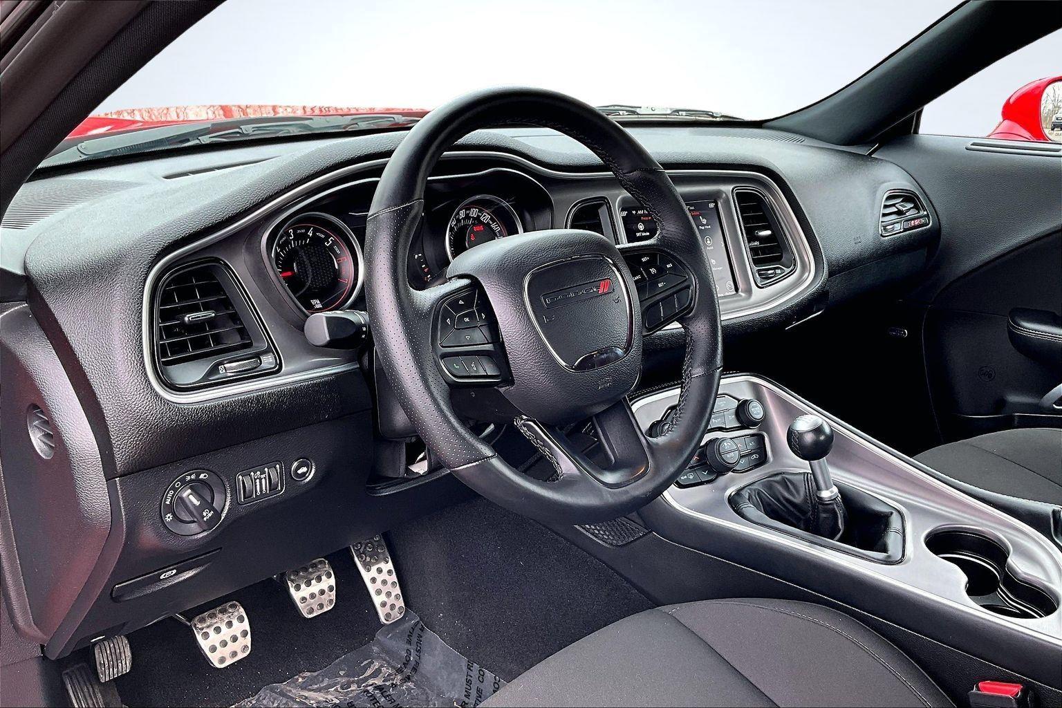 2022 Dodge Challenger R/T - Photo 14