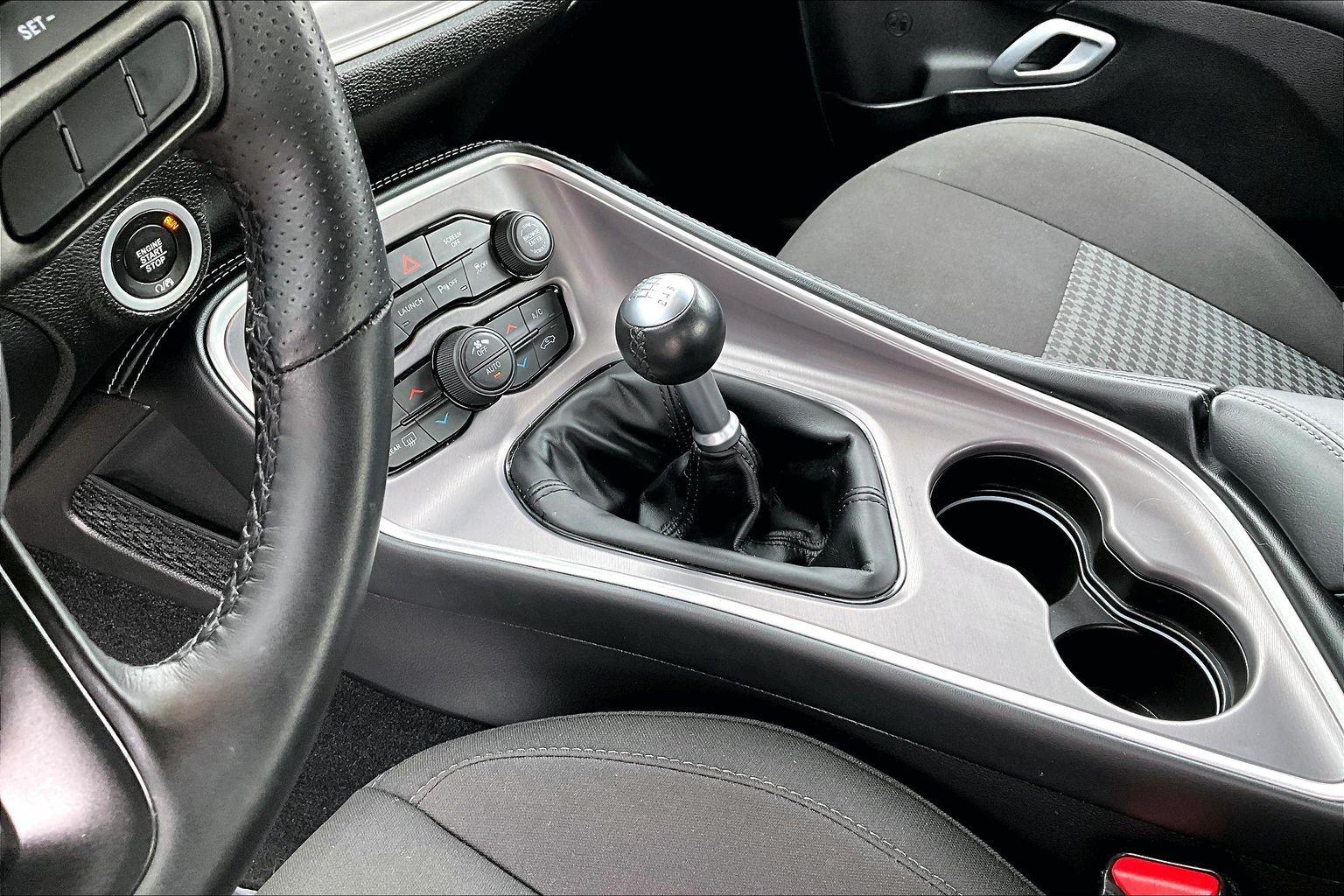2022 Dodge Challenger R/T - Photo 15