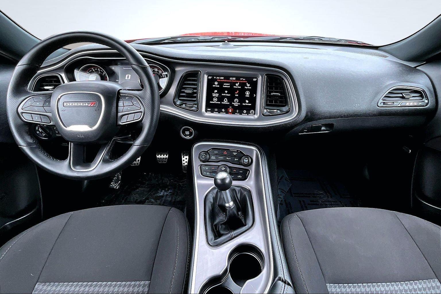 2022 Dodge Challenger R/T - Photo 16