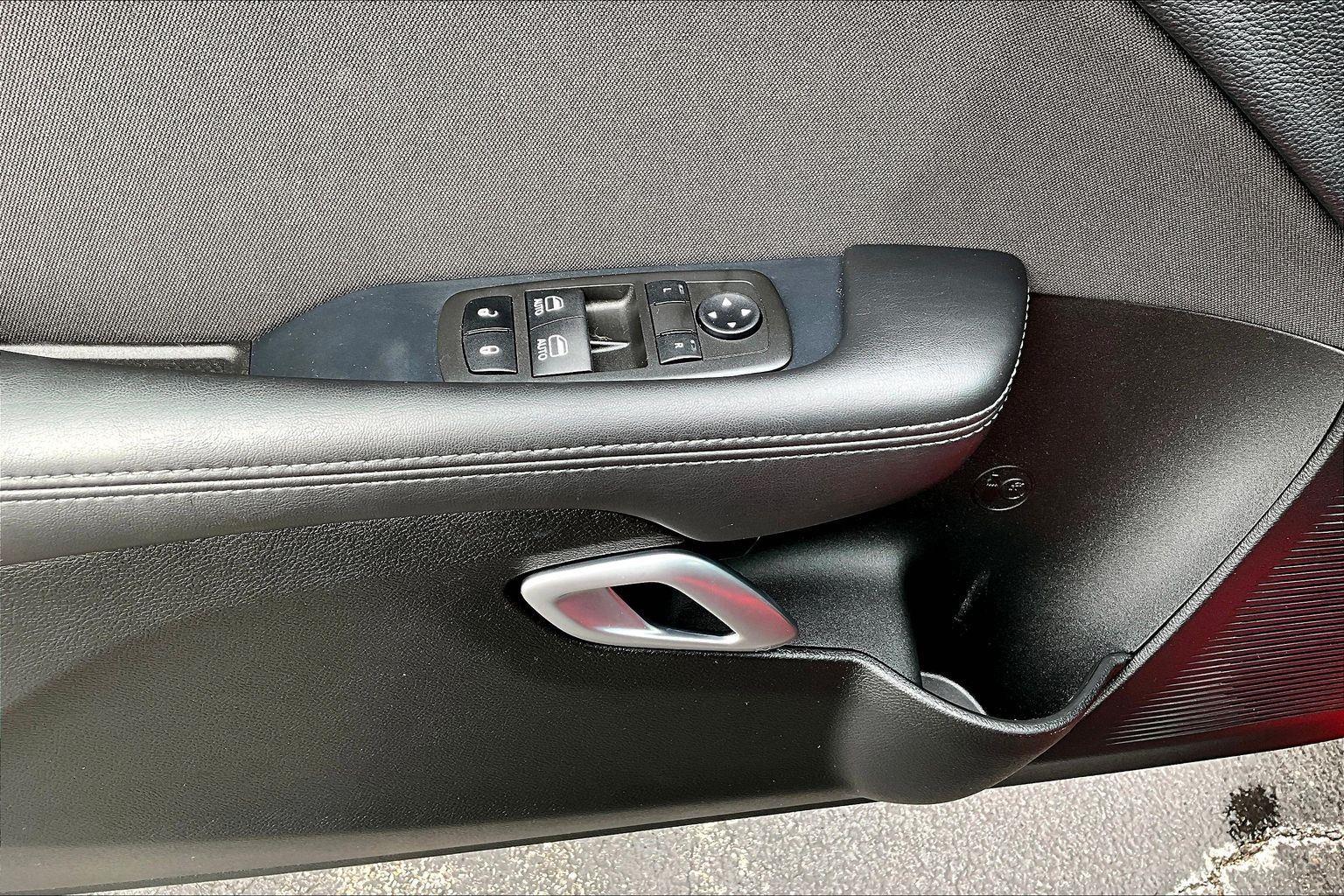 2022 Dodge Challenger R/T - Photo 35