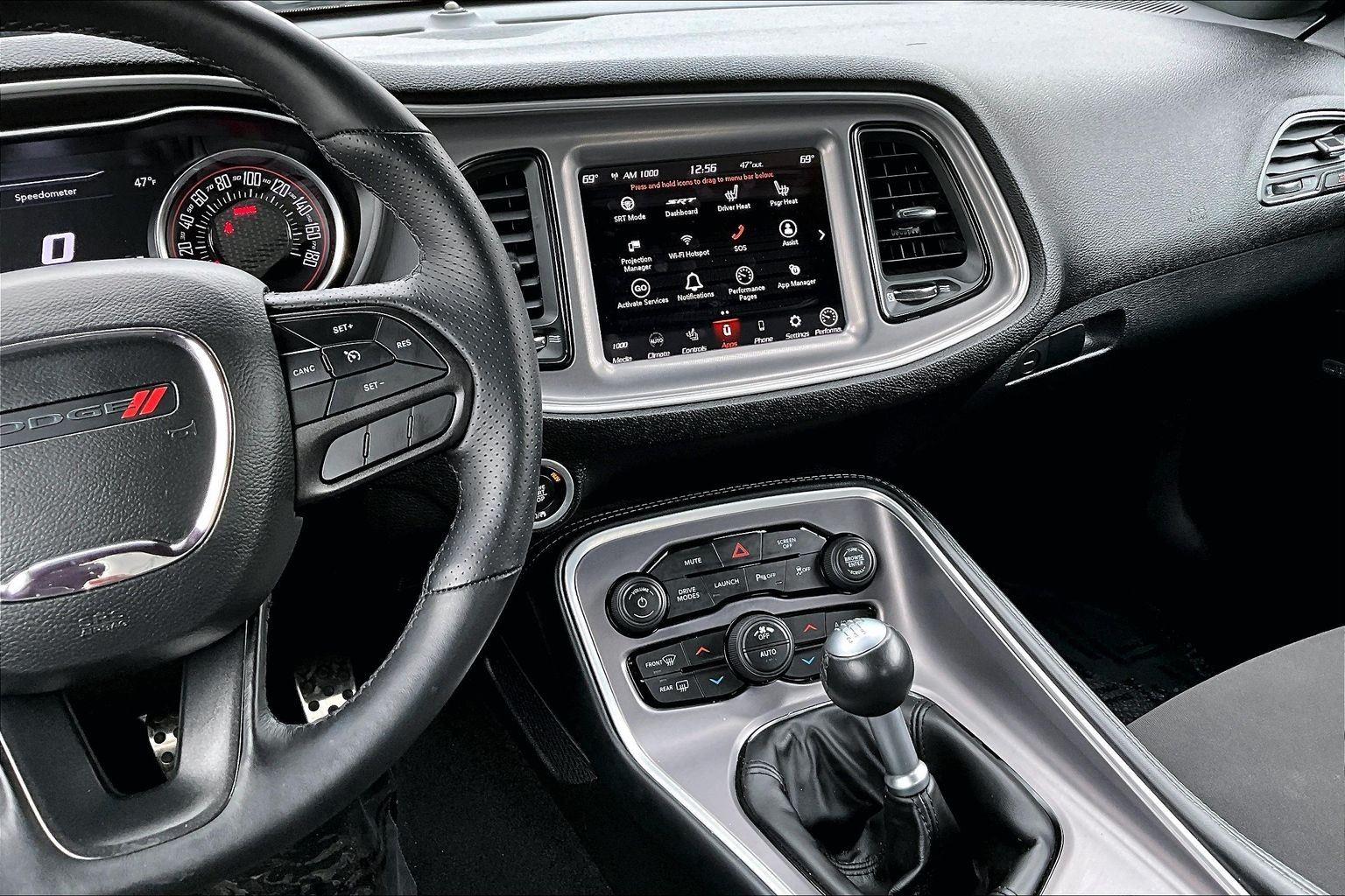 2022 Dodge Challenger R/T - Photo 6