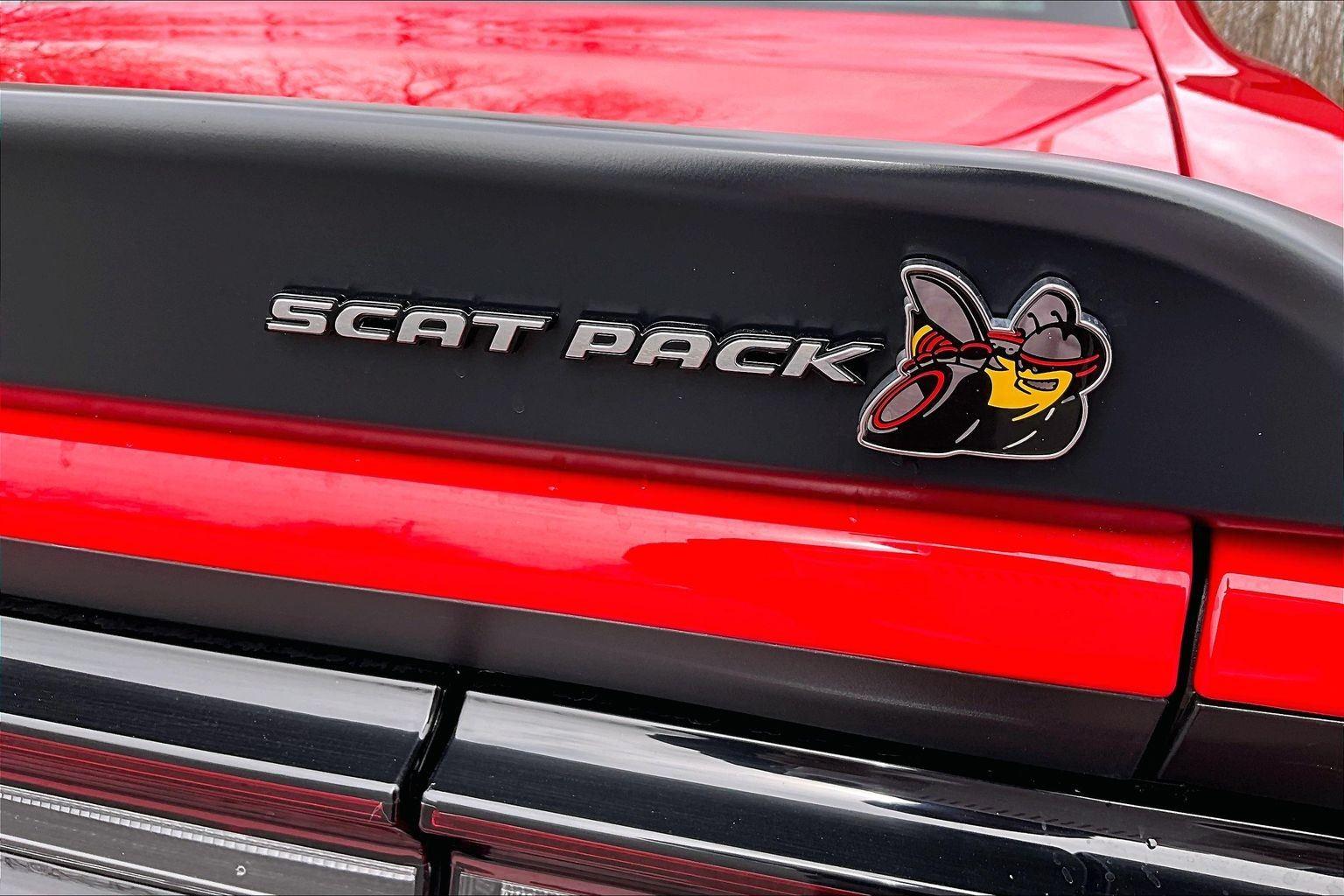 2022 Dodge Challenger R/T - Photo 8