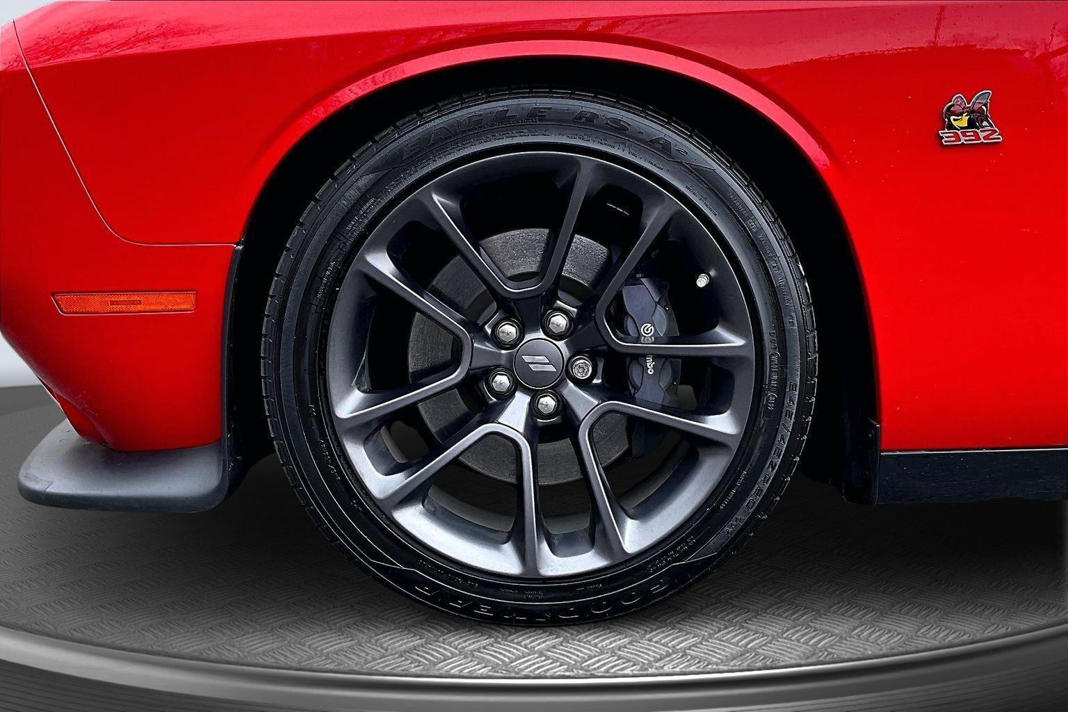 2022 Dodge Challenger R/T - Photo 9
