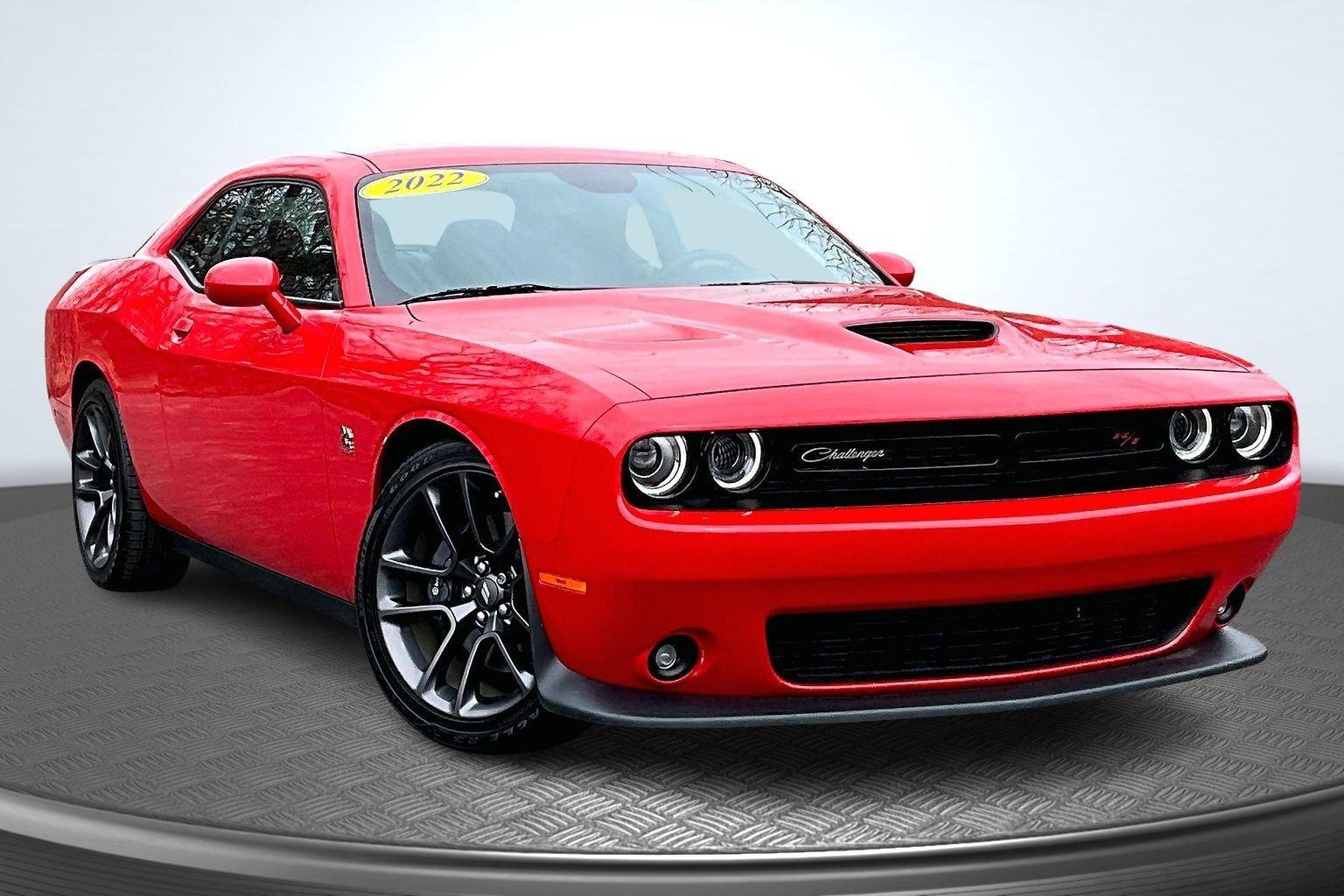 2022 Dodge Challenger R/T - Photo 12