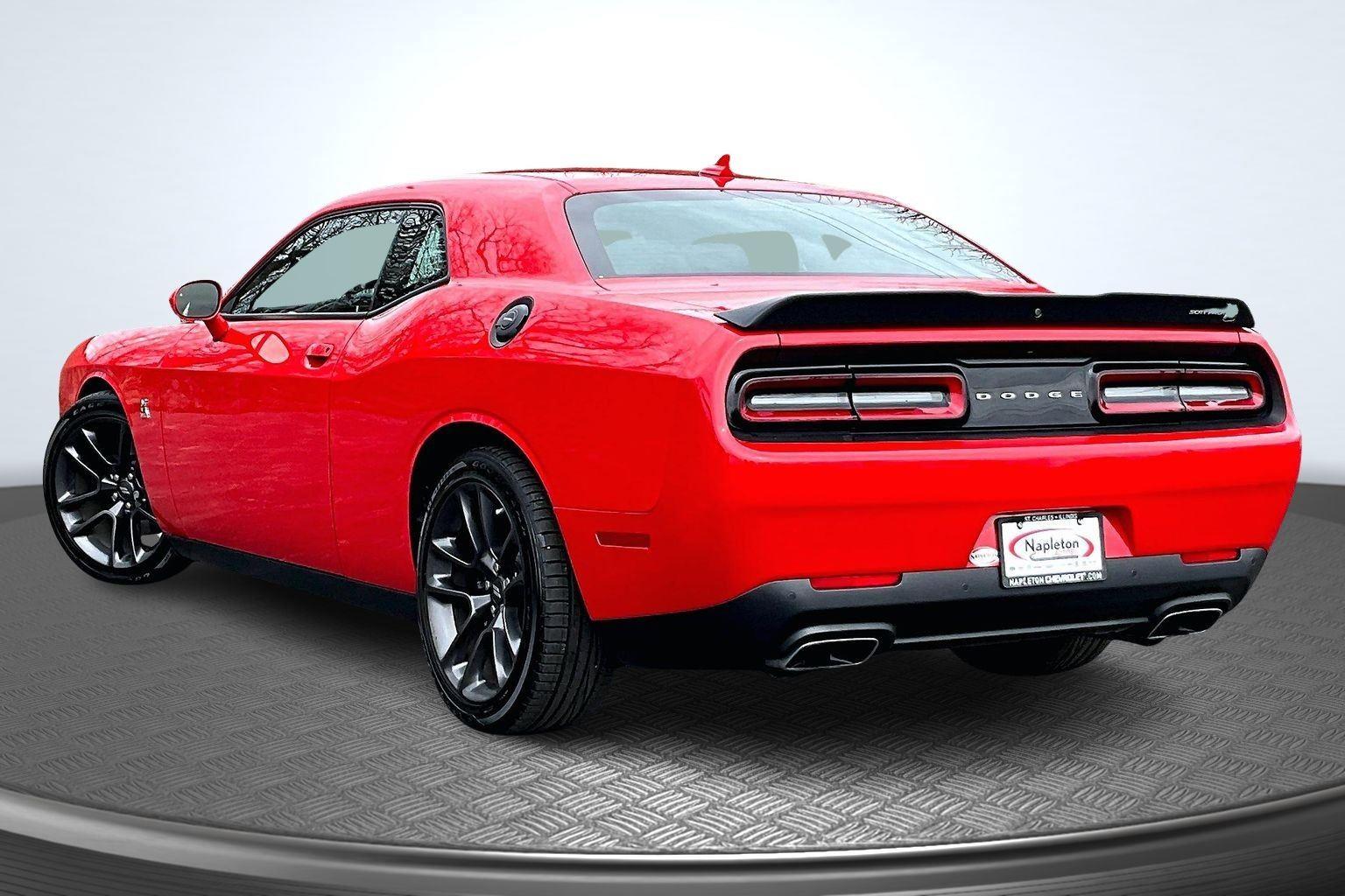 2022 Dodge Challenger R/T - Photo 13