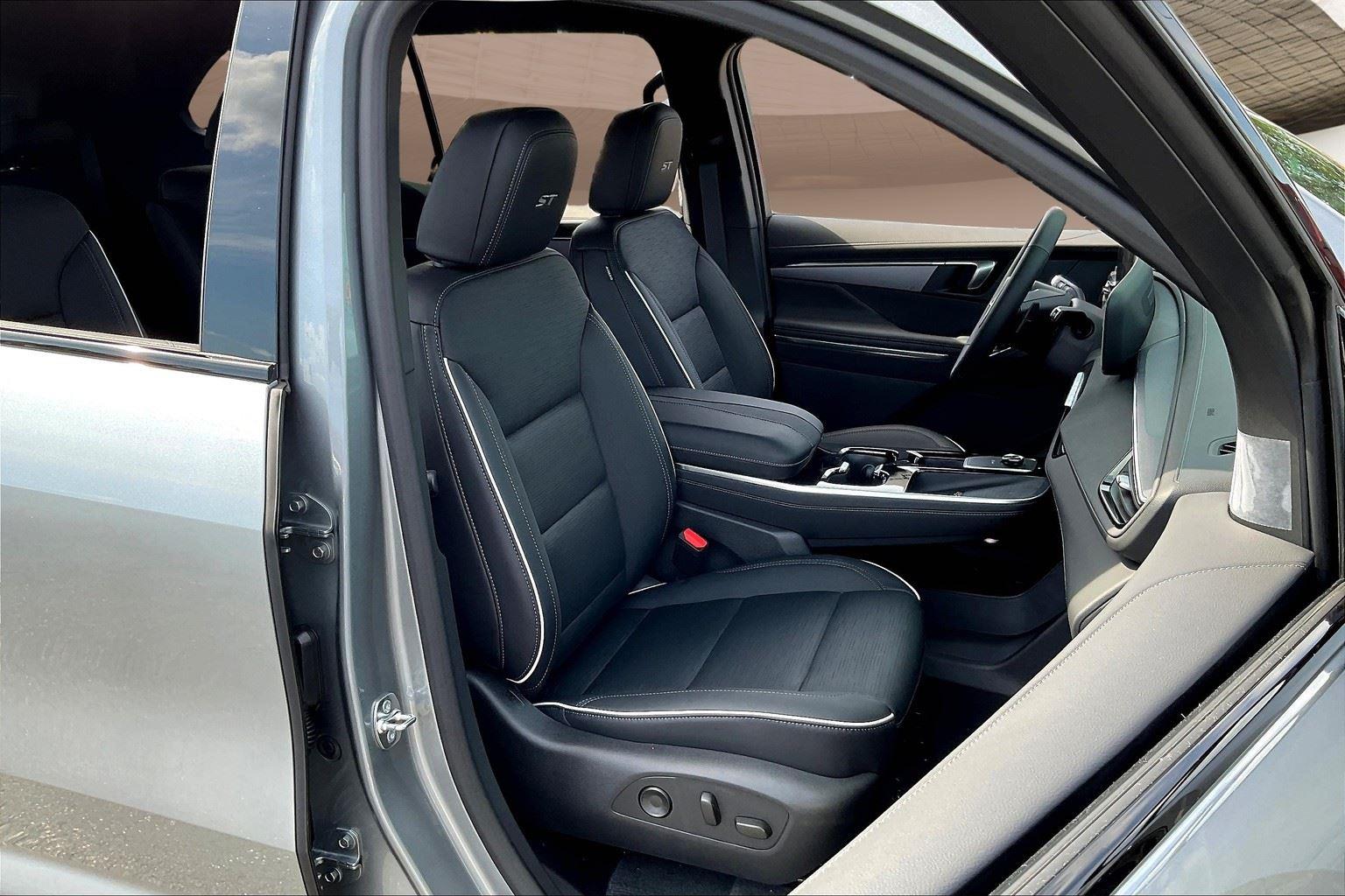 2026 Buick Enclave Sport Touring - Photo 10