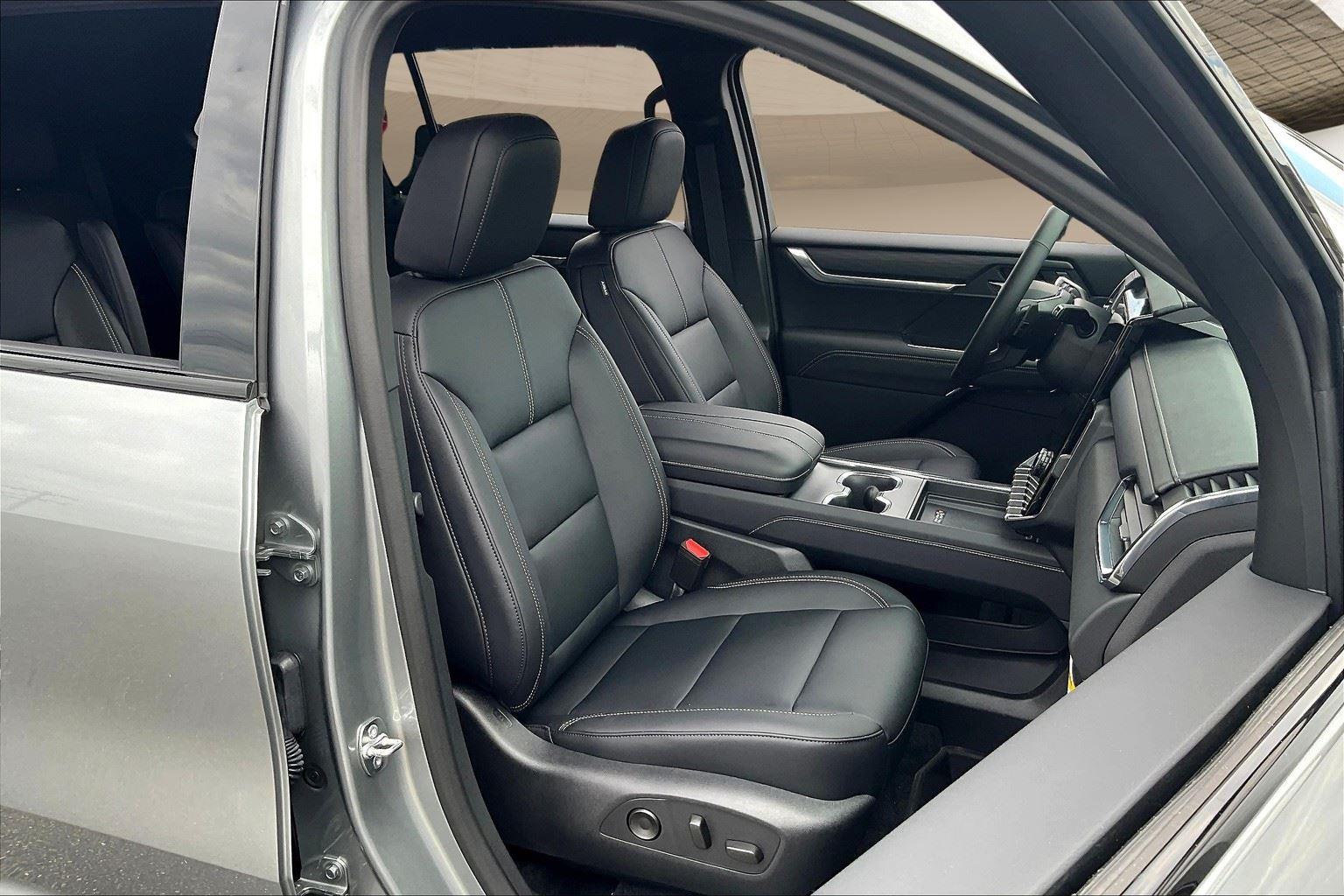 2026 GMC Acadia Elevation - Photo 10