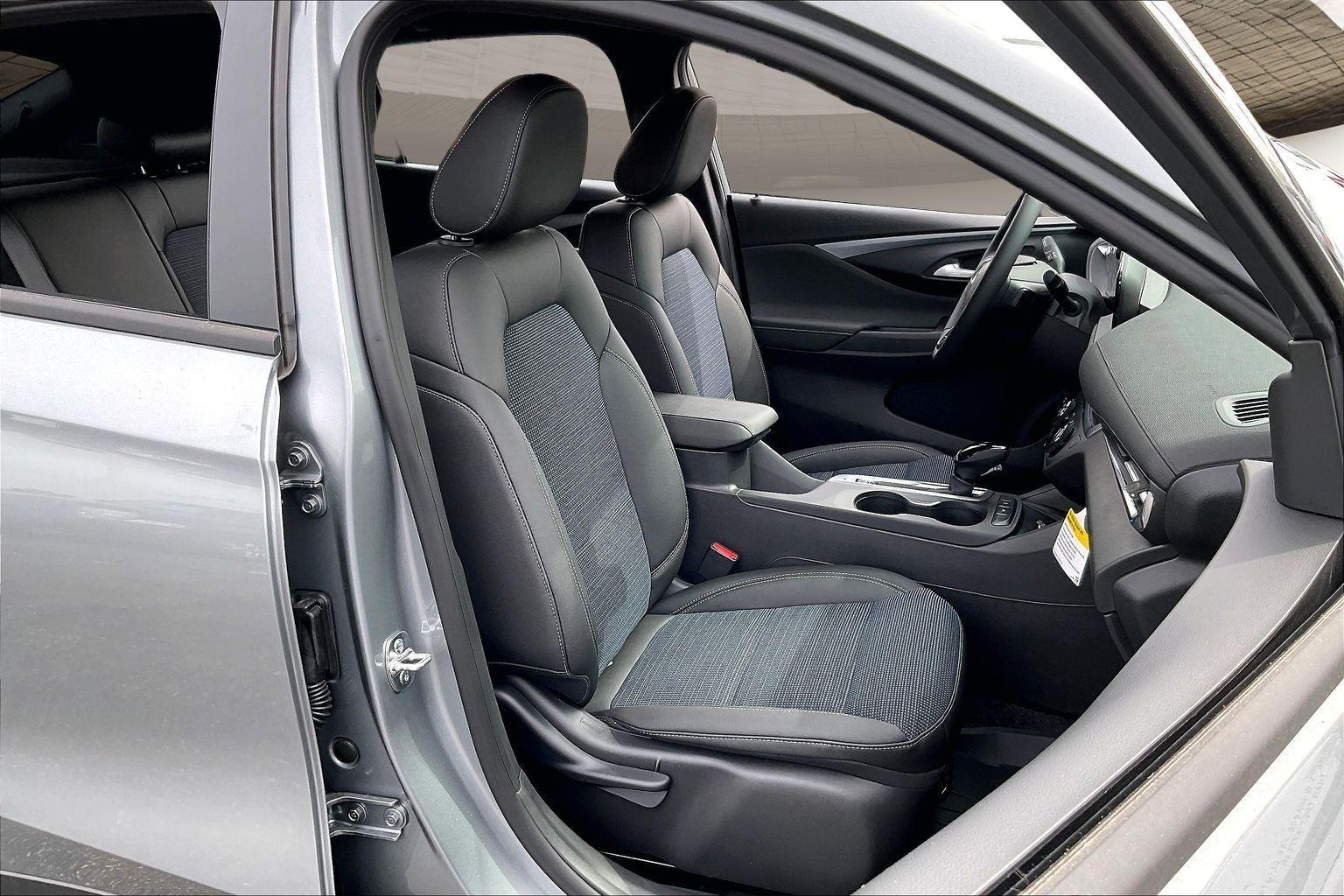 2026 Buick Envista Preferred - Photo 12