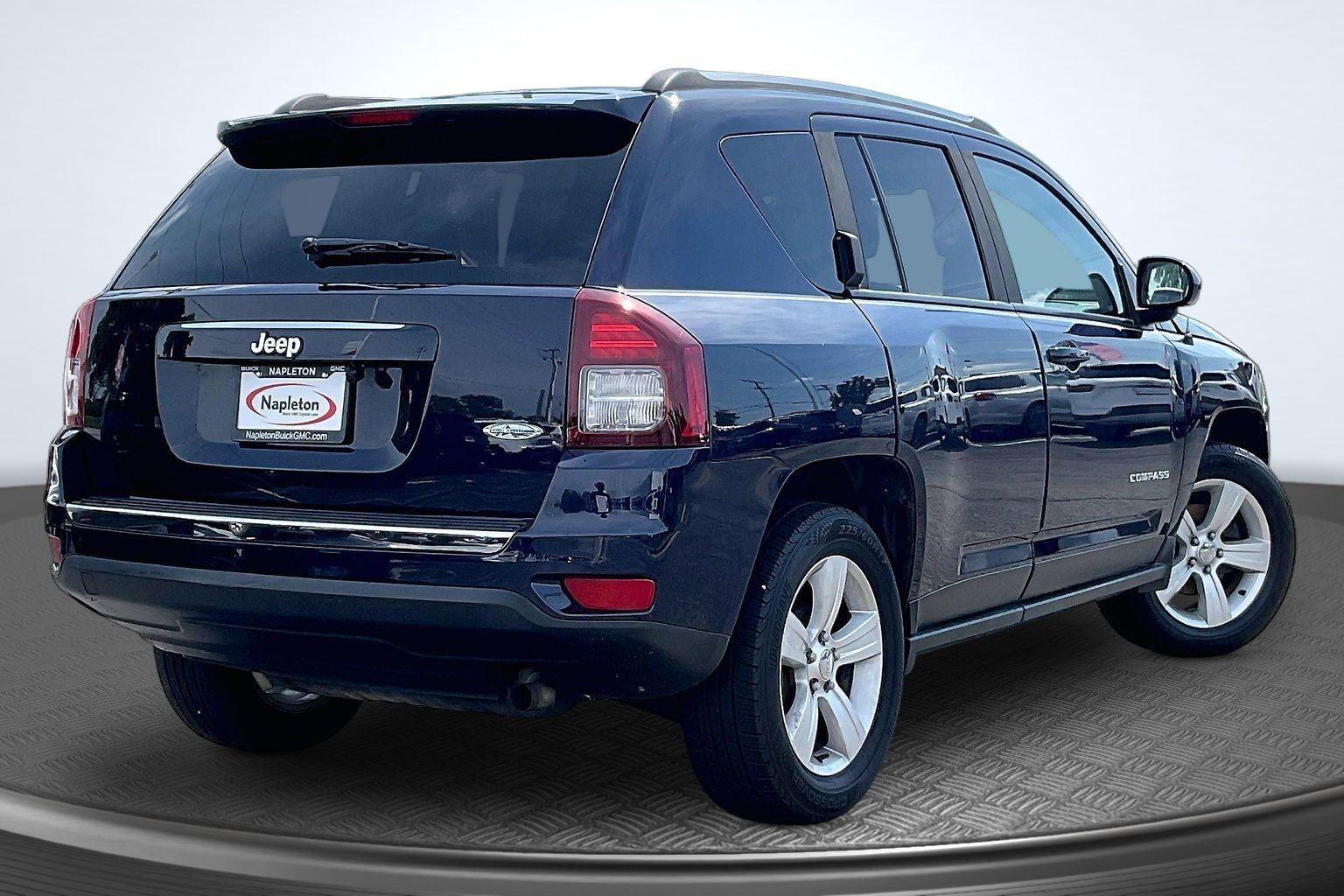 Used 2015 Jeep Compass Latitude with VIN 1C4NJCEA7FD373317 for sale in Crystal Lake, IL