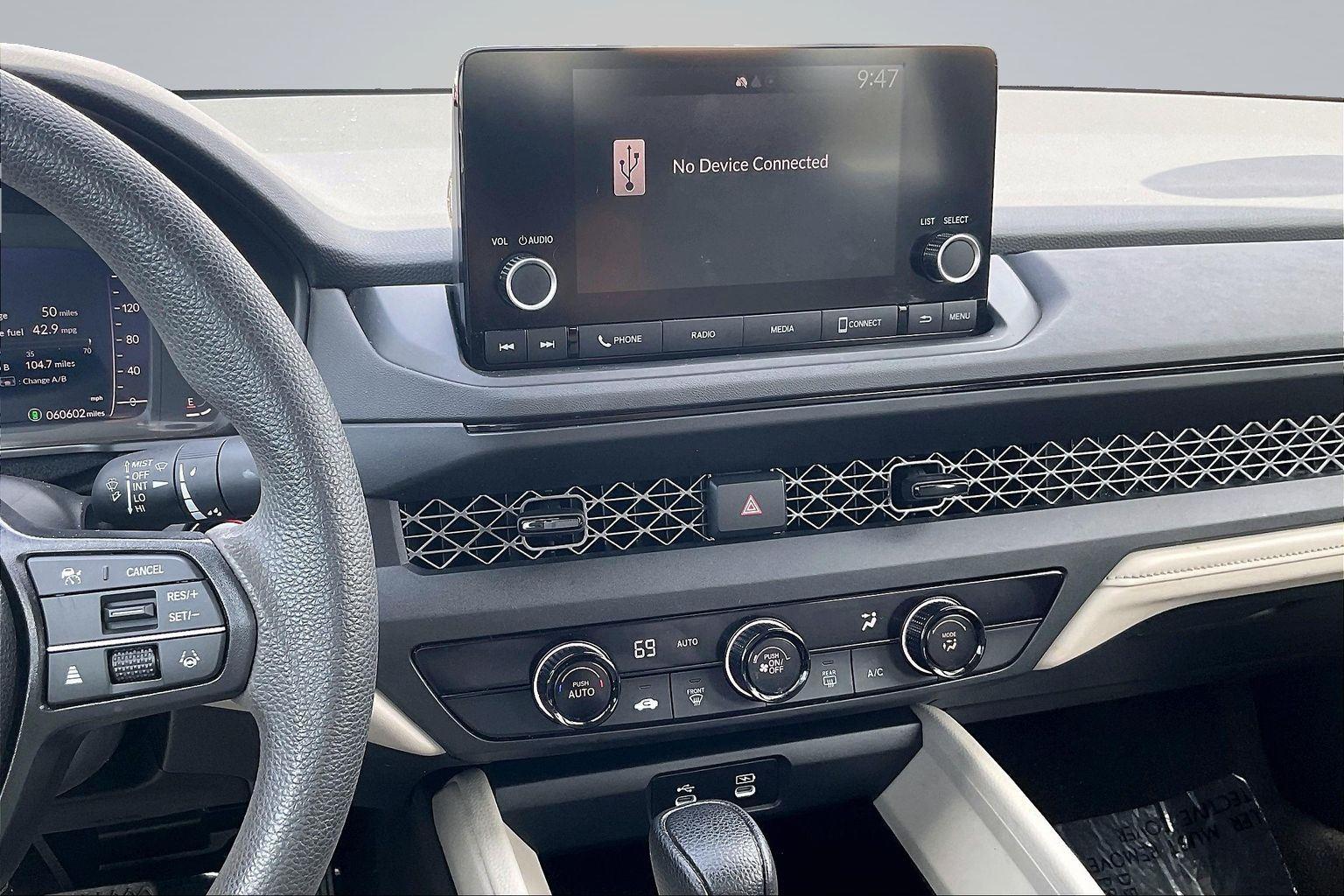 2023 Honda Accord LX - Photo 7