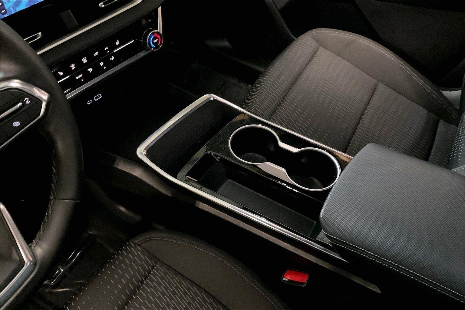 2025 Chevrolet Equinox LT - Photo 15