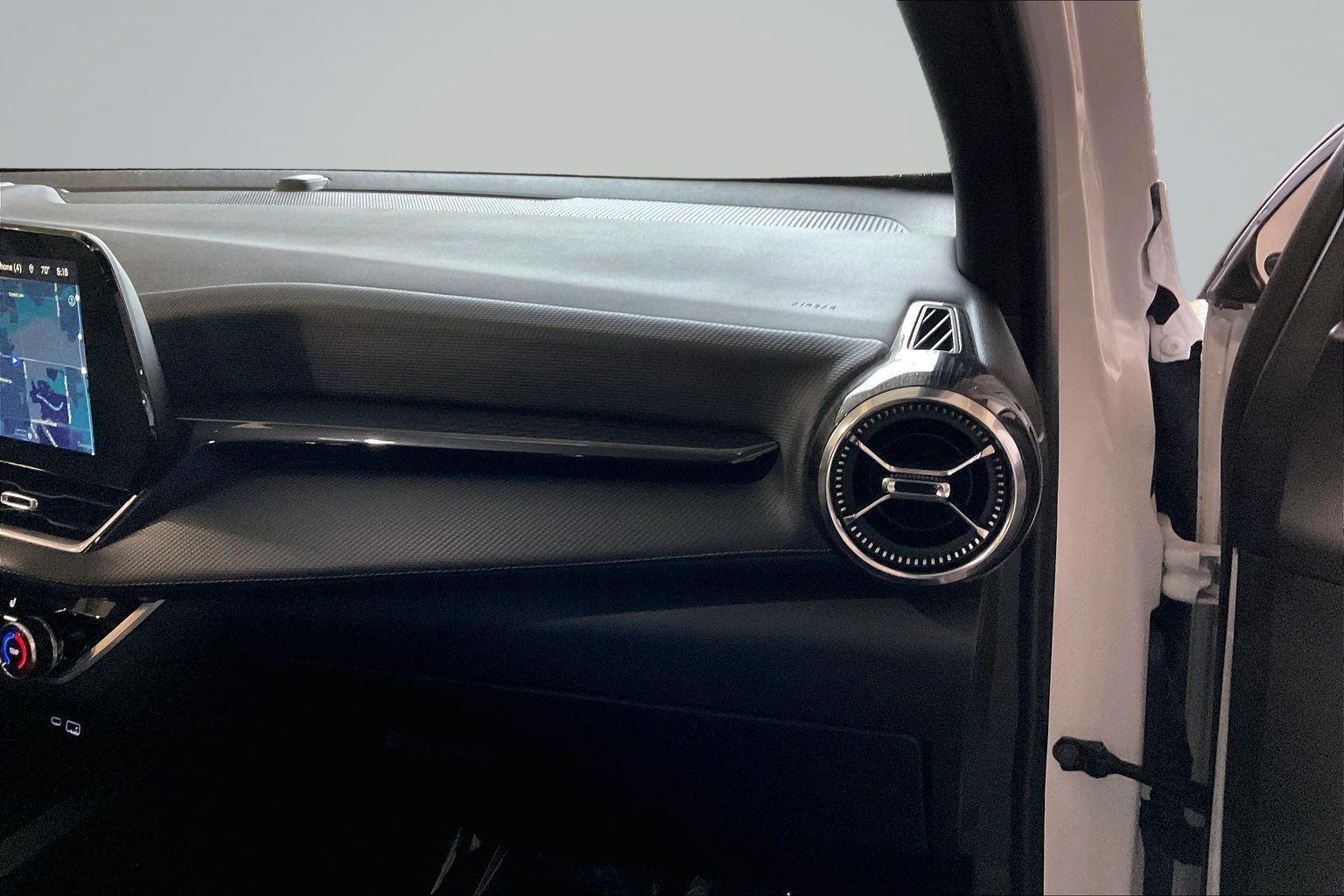 2025 Chevrolet Equinox LT - Photo 17