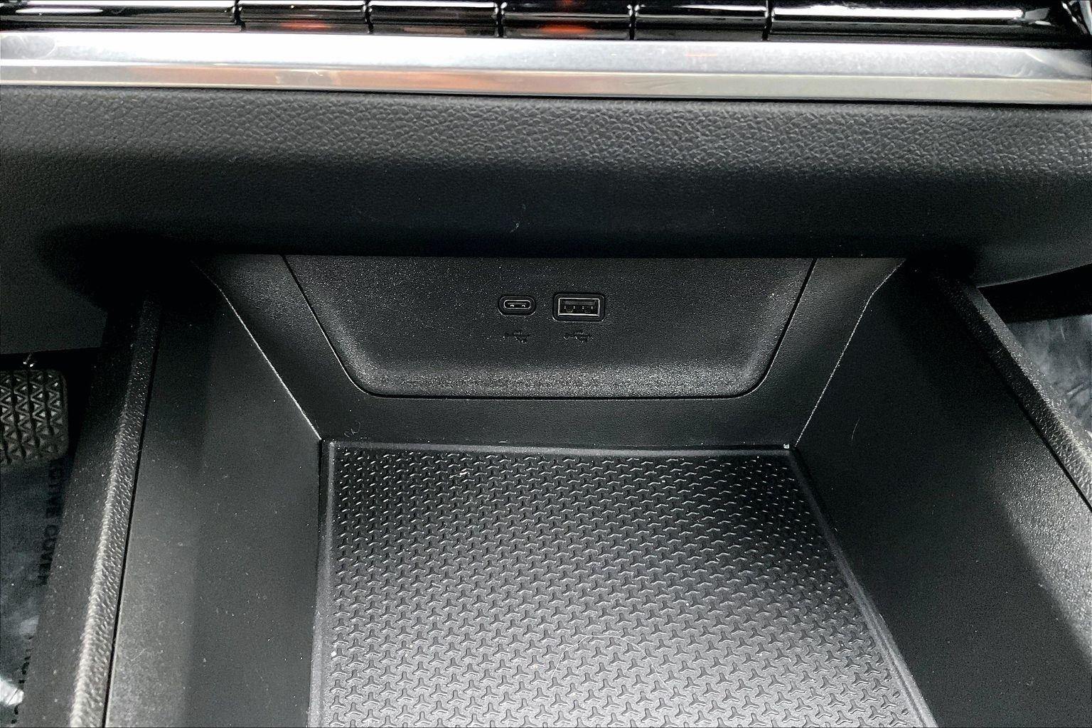 2025 Chevrolet Equinox LT - Photo 31