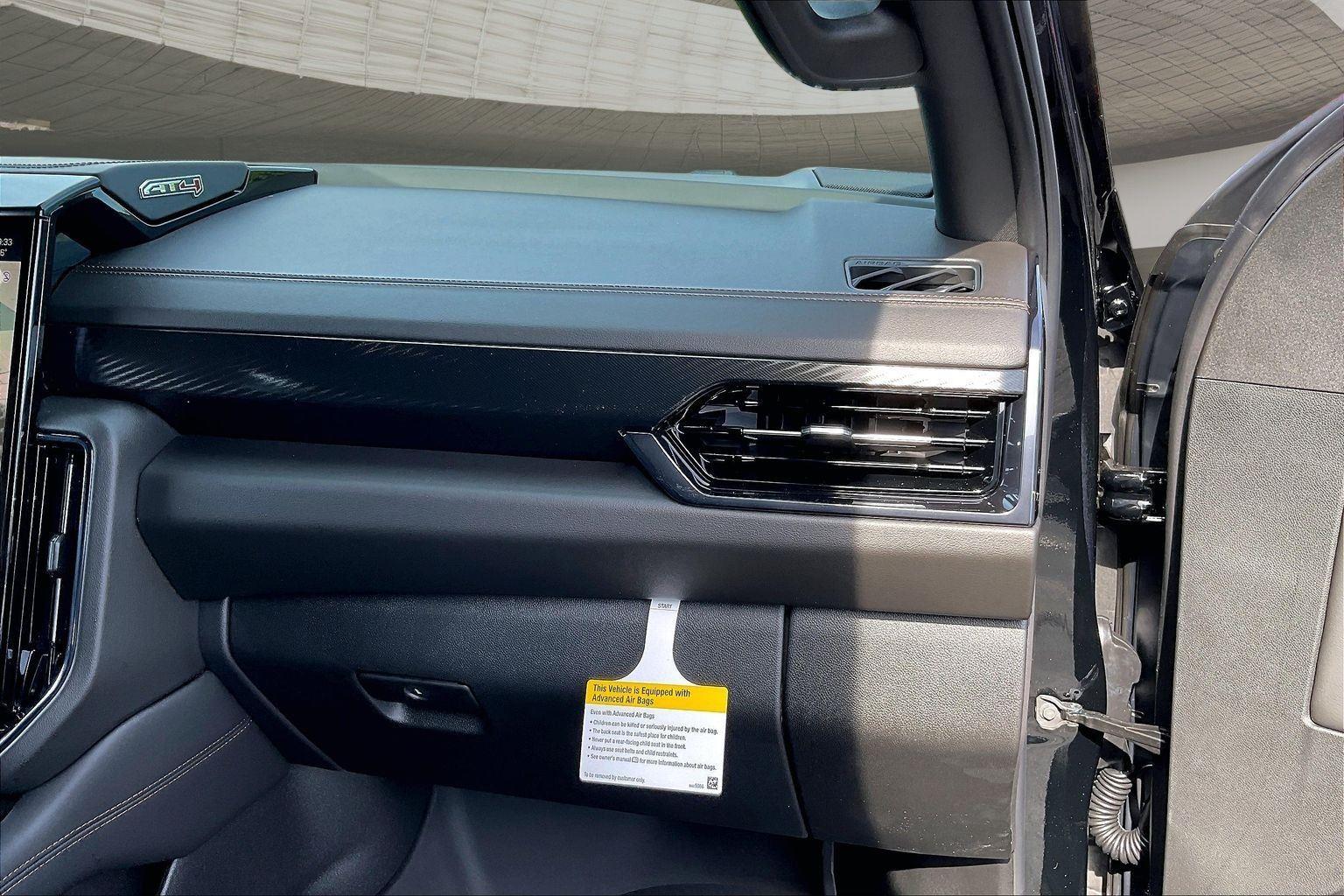 2026 GMC Yukon AT4 - Photo 34