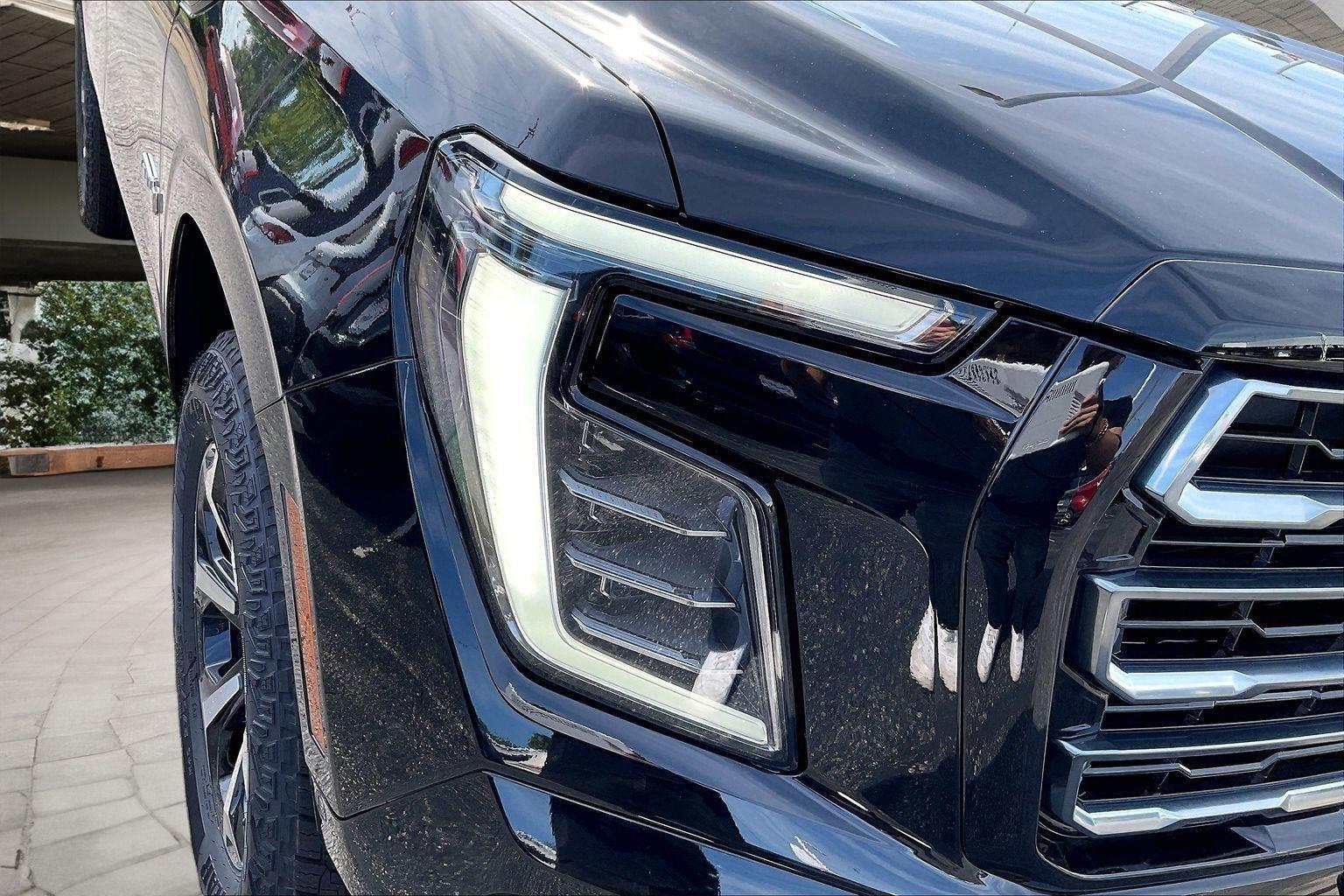 2026 GMC Yukon AT4 - Photo 36
