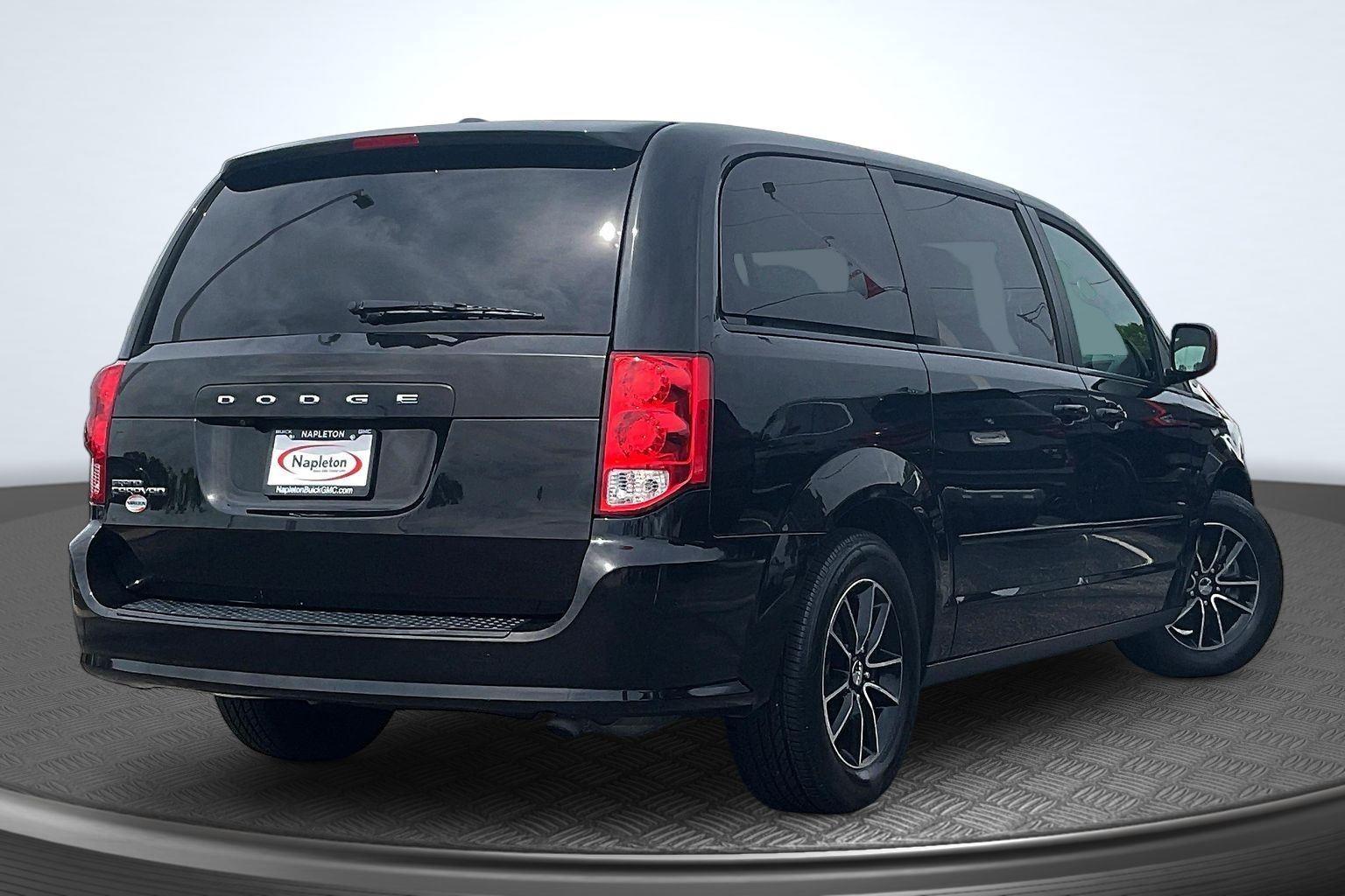 Used 2016 Dodge Grand Caravan SXT Plus with VIN 2C4RDGCG4GR399525 for sale in Crystal Lake, IL