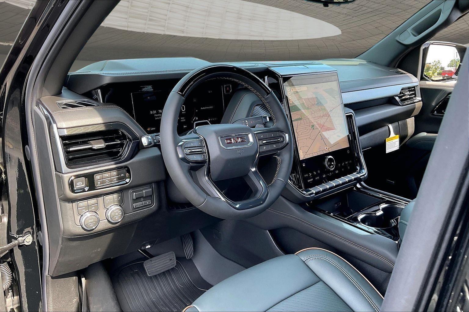 2026 GMC Yukon AT4 - Photo 8