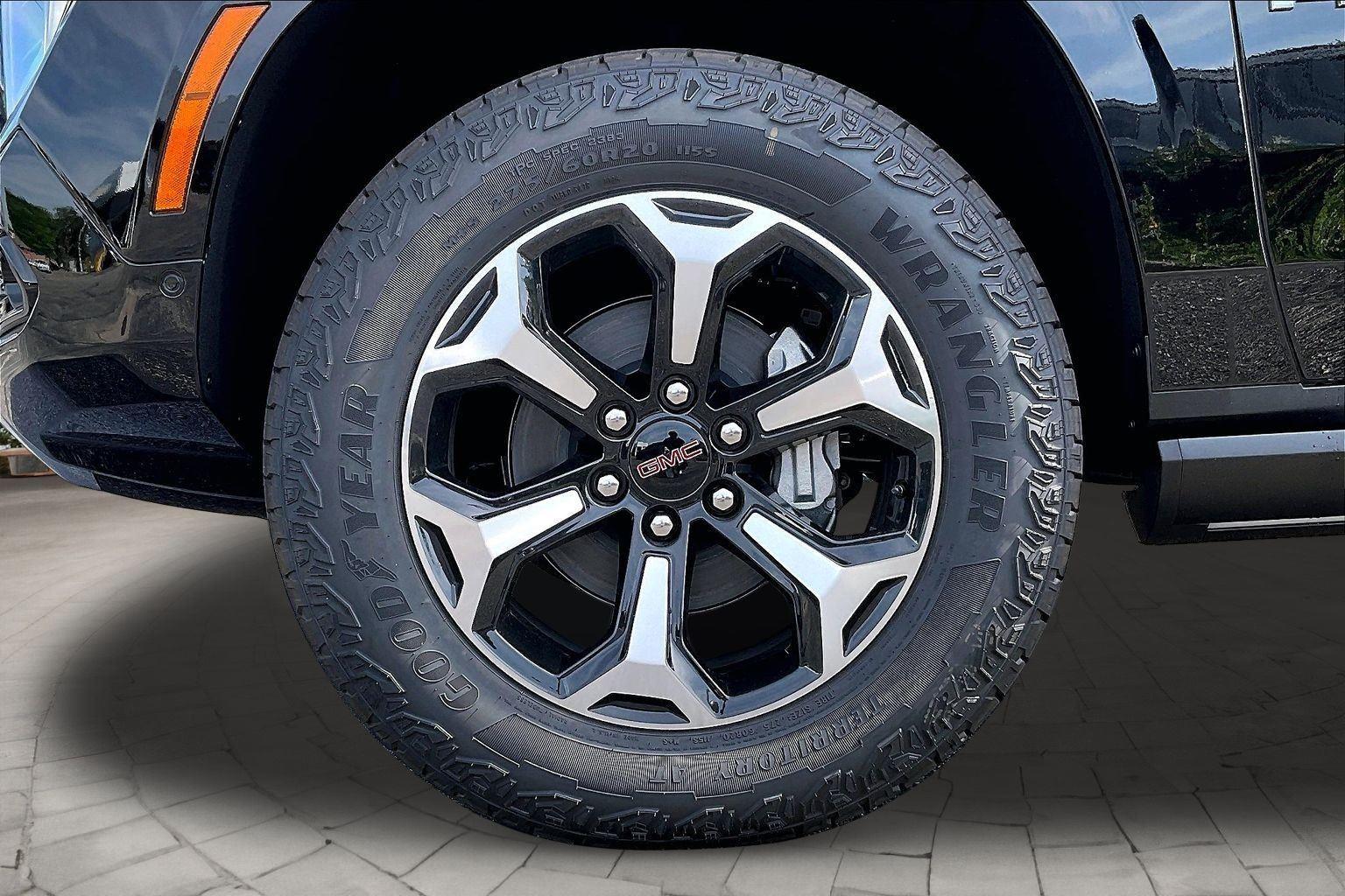 2026 GMC Yukon AT4 - Photo 15