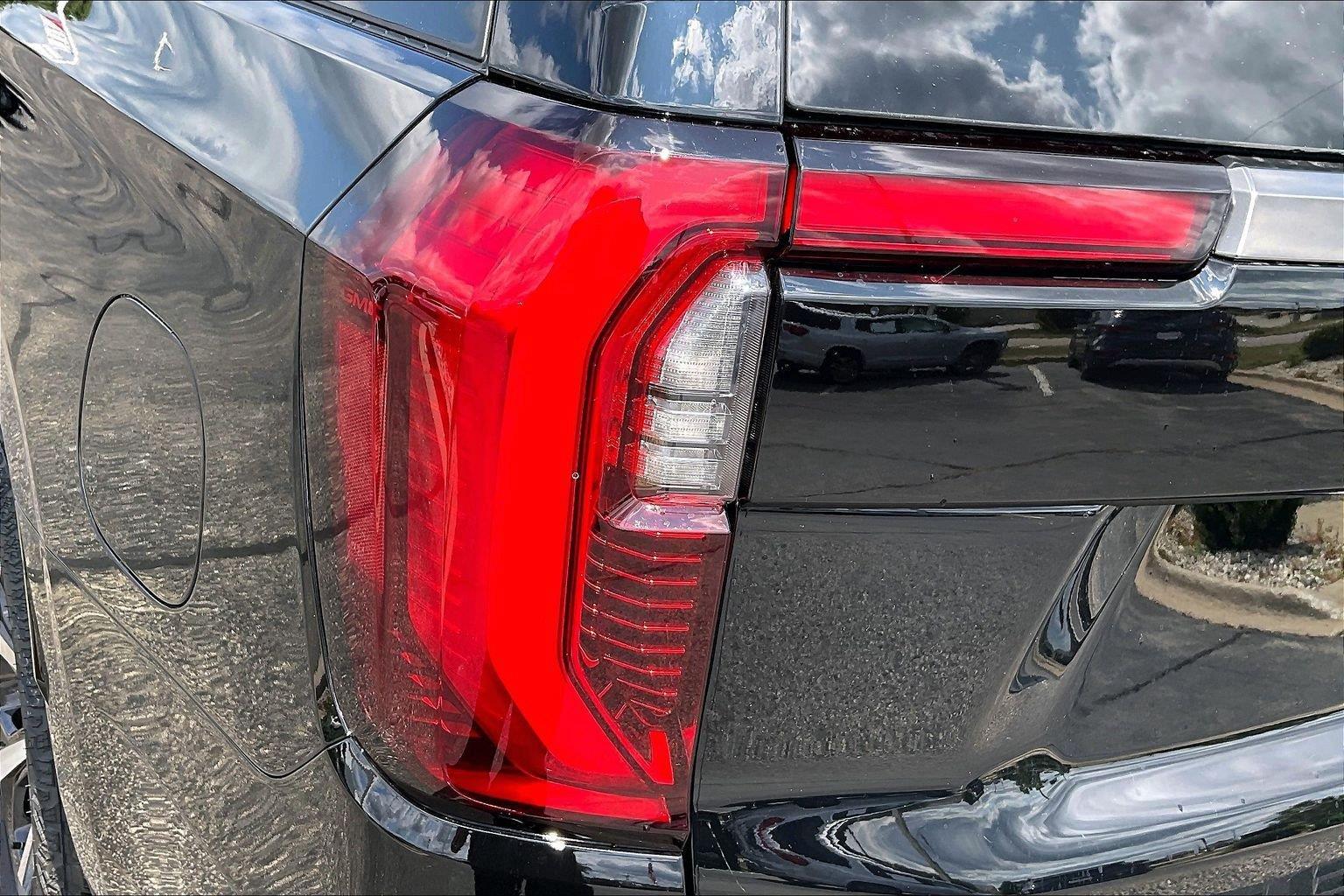 2026 GMC Yukon AT4 Ultimate - Photo 33